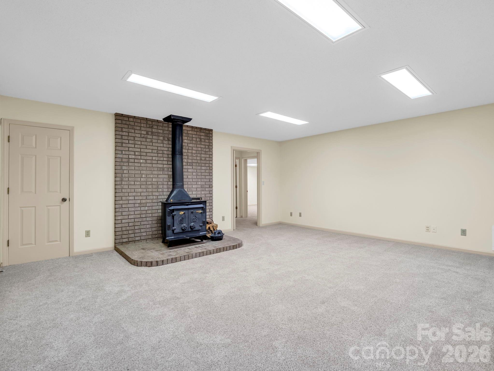 115 Woodhaven Drive — Hendersonville