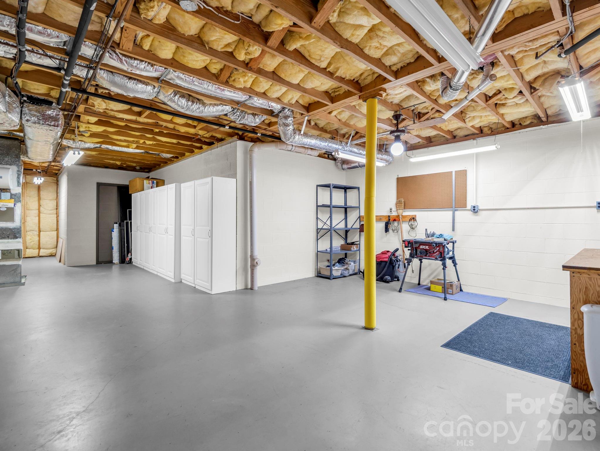 115 Woodhaven Drive — Hendersonville