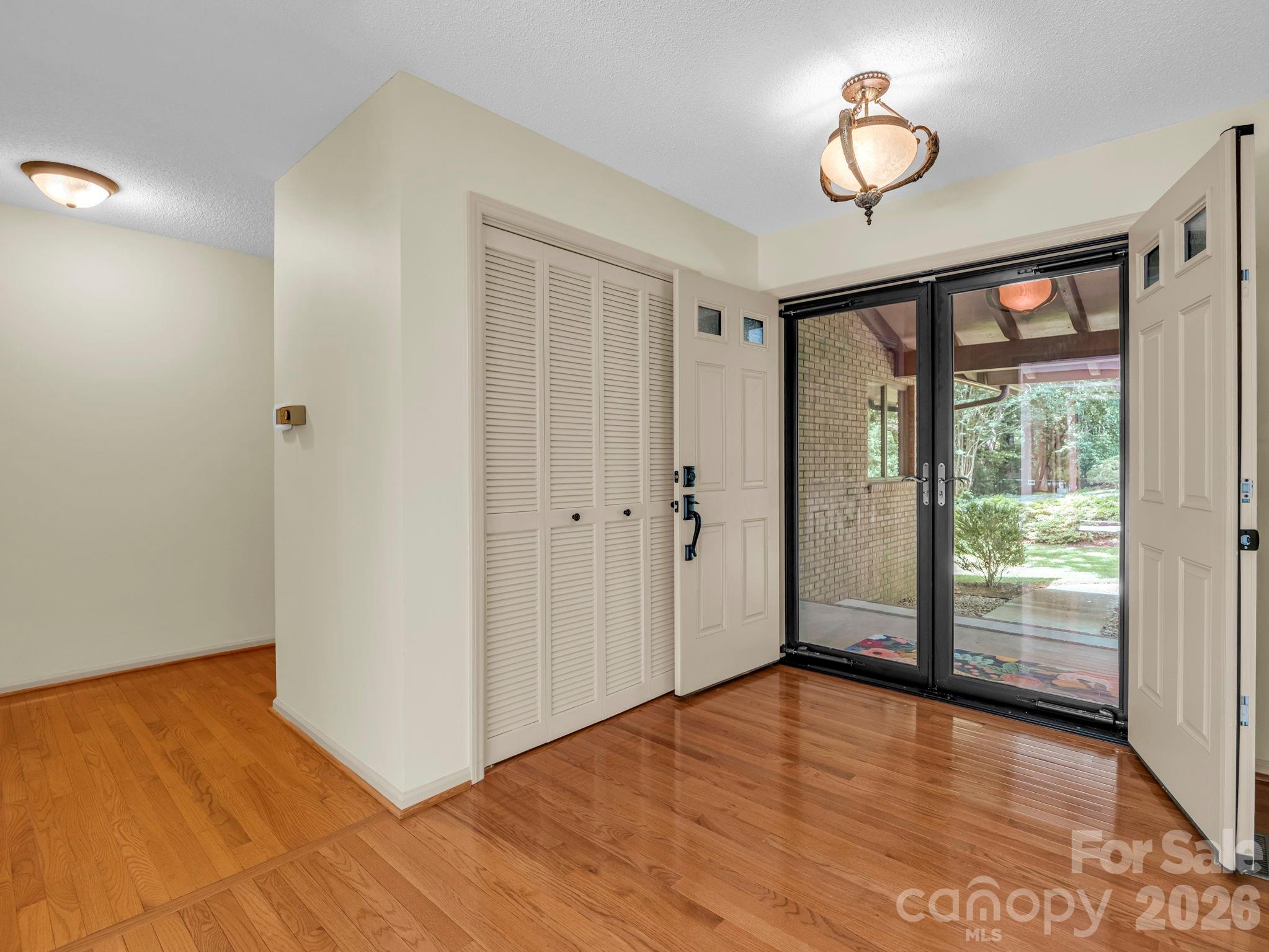 115 Woodhaven Drive — Hendersonville