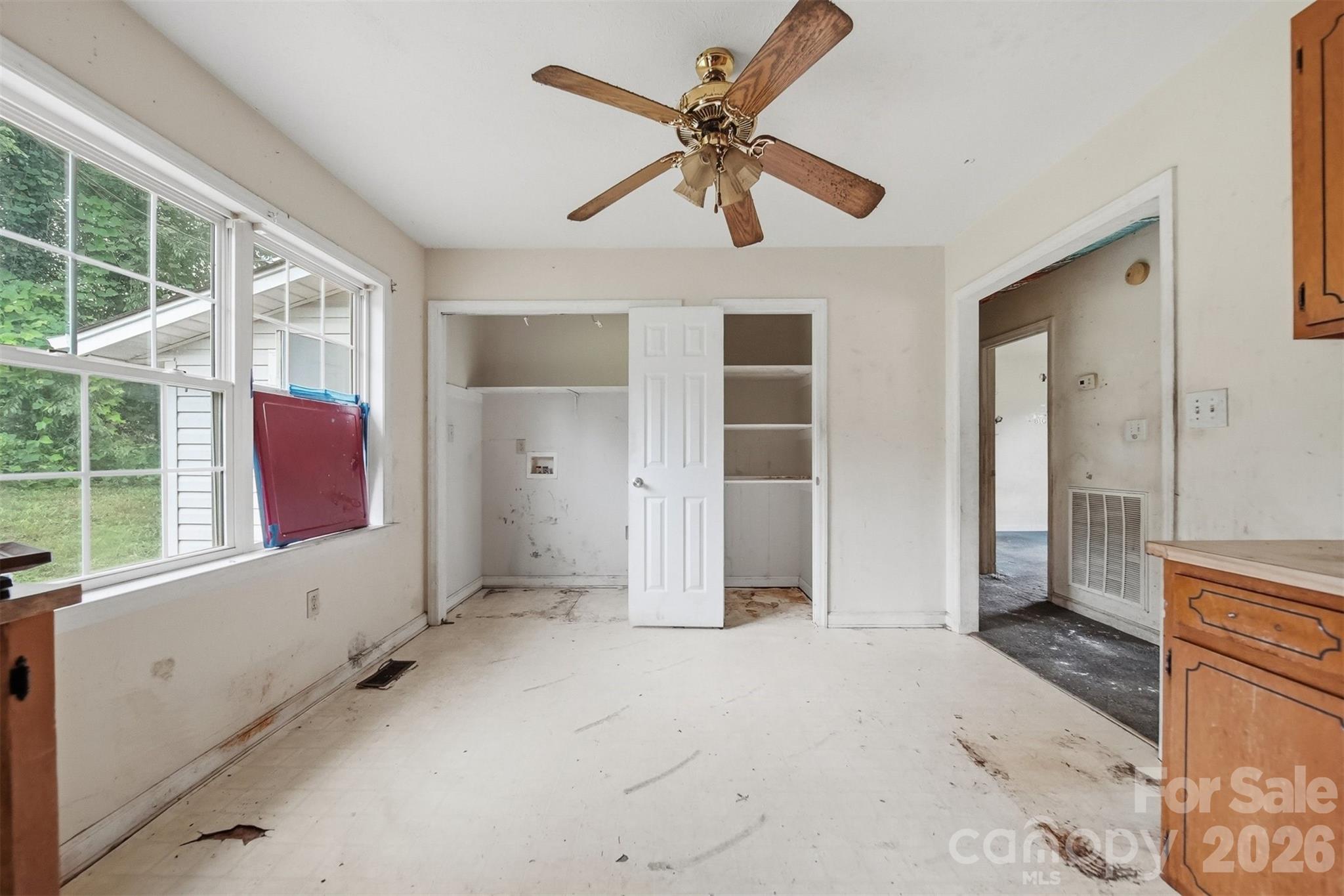 2130 Haven Circle SE — Lenoir