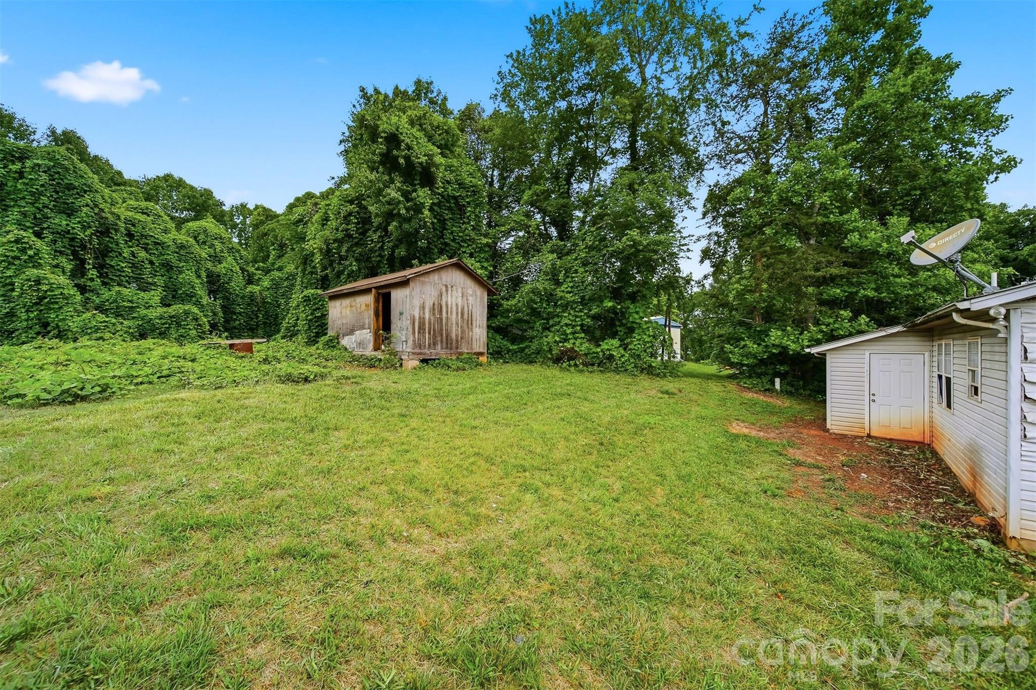 2130 Haven Circle SE — Lenoir