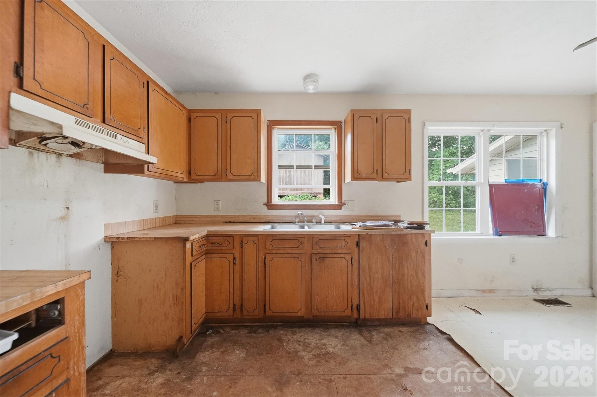 2130 Haven Circle SE — Lenoir