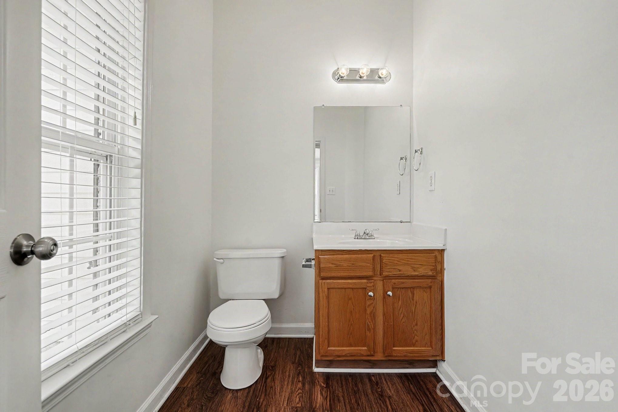 11310 Glenstone Court — Charlotte