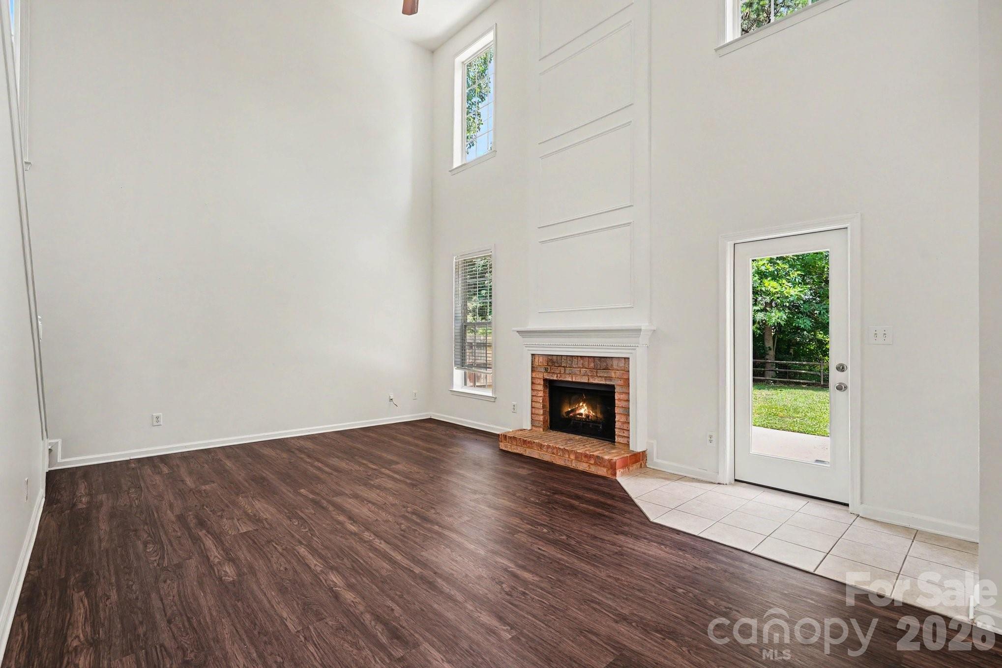 11310 Glenstone Court — Charlotte