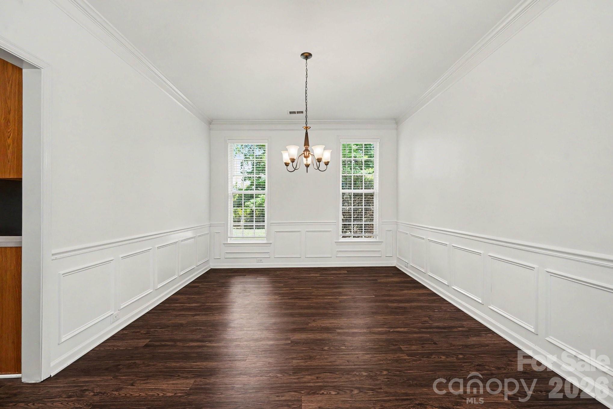 11310 Glenstone Court — Charlotte