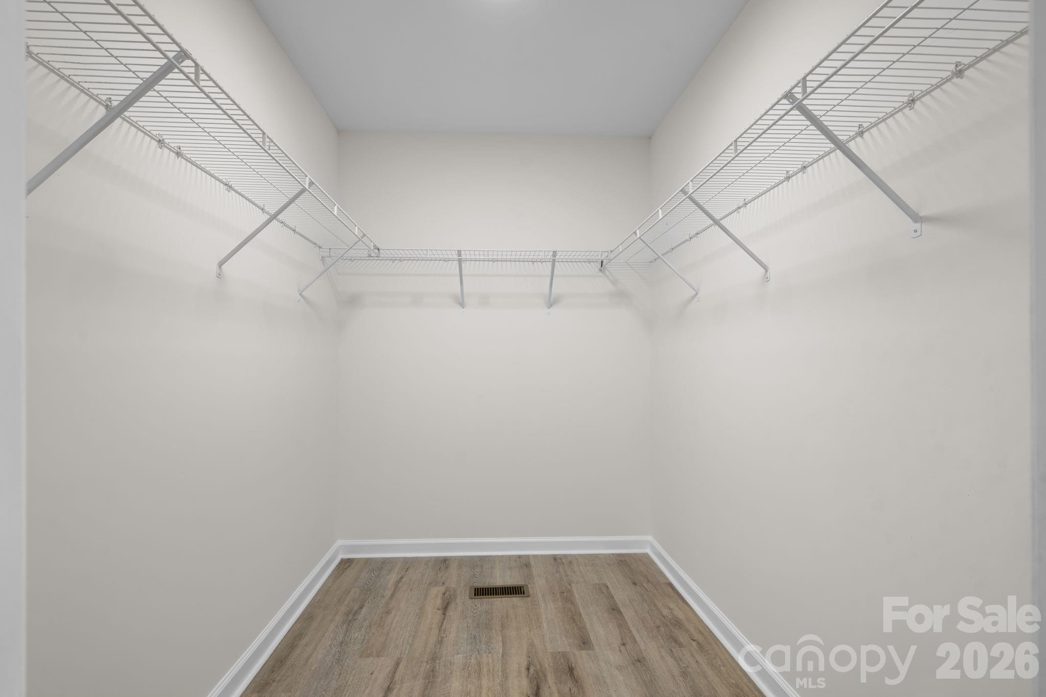 208 S B Avenue — Maiden