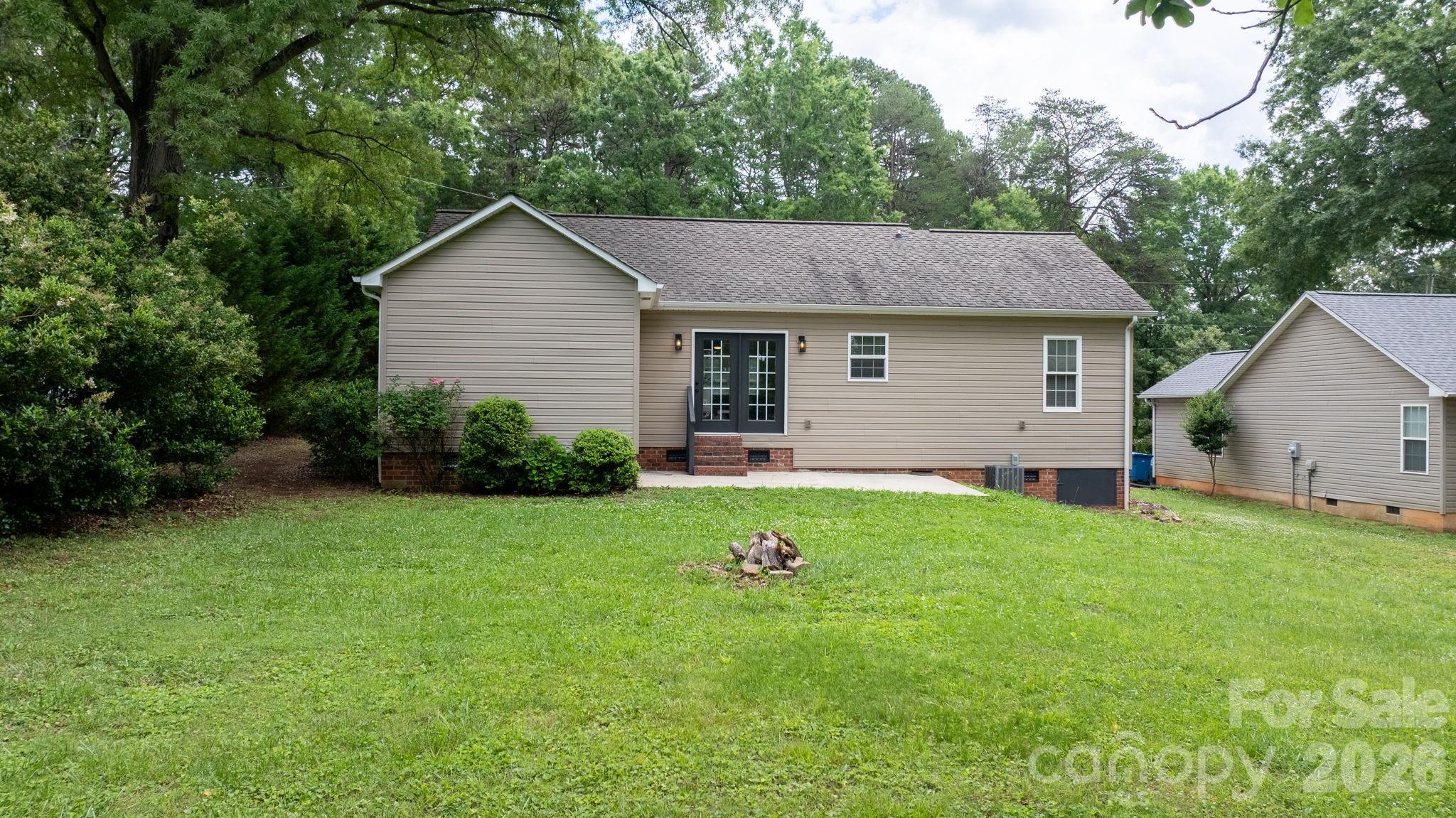 208 S B Avenue — Maiden
