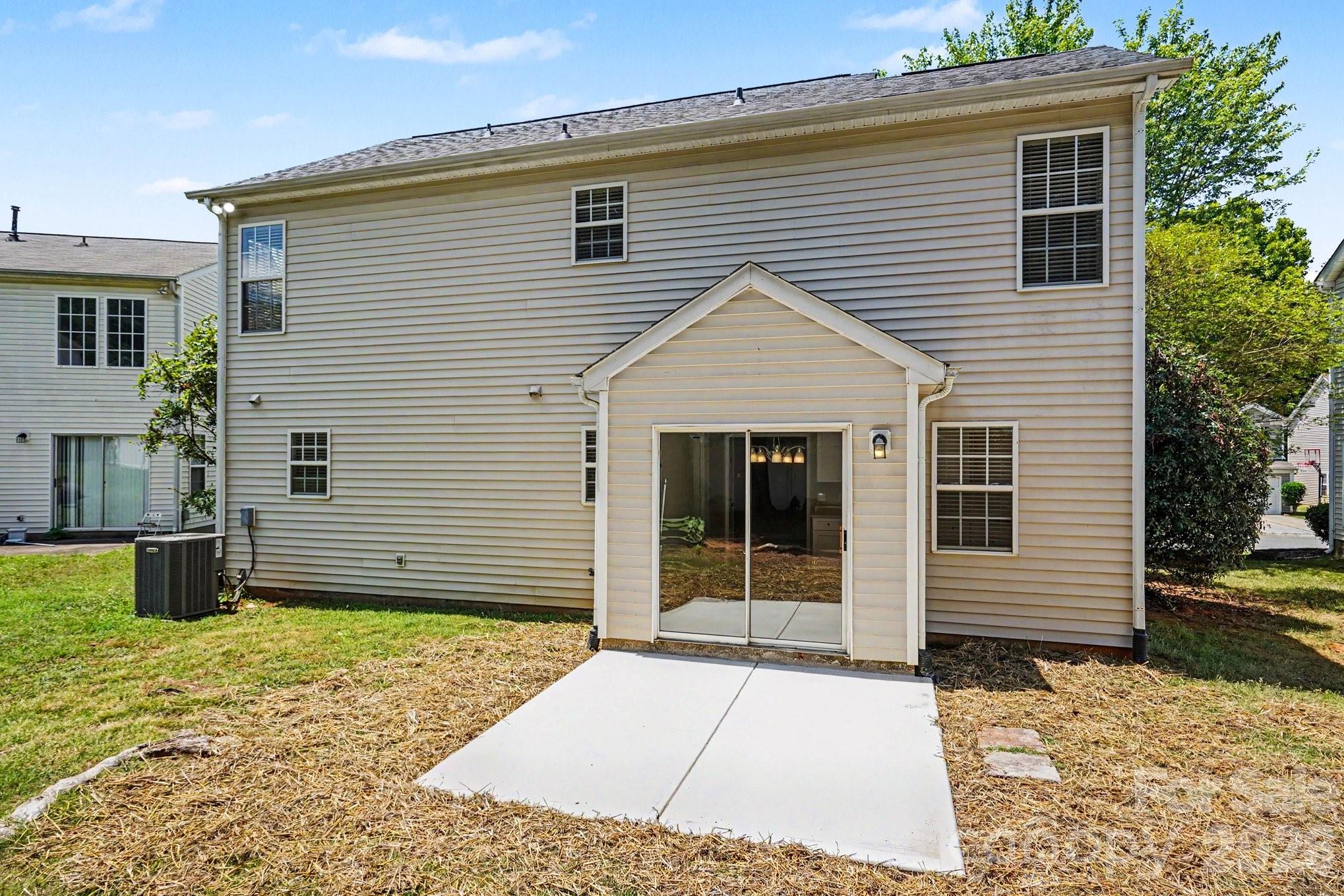 5615 Waverly Lynn Lane — Charlotte