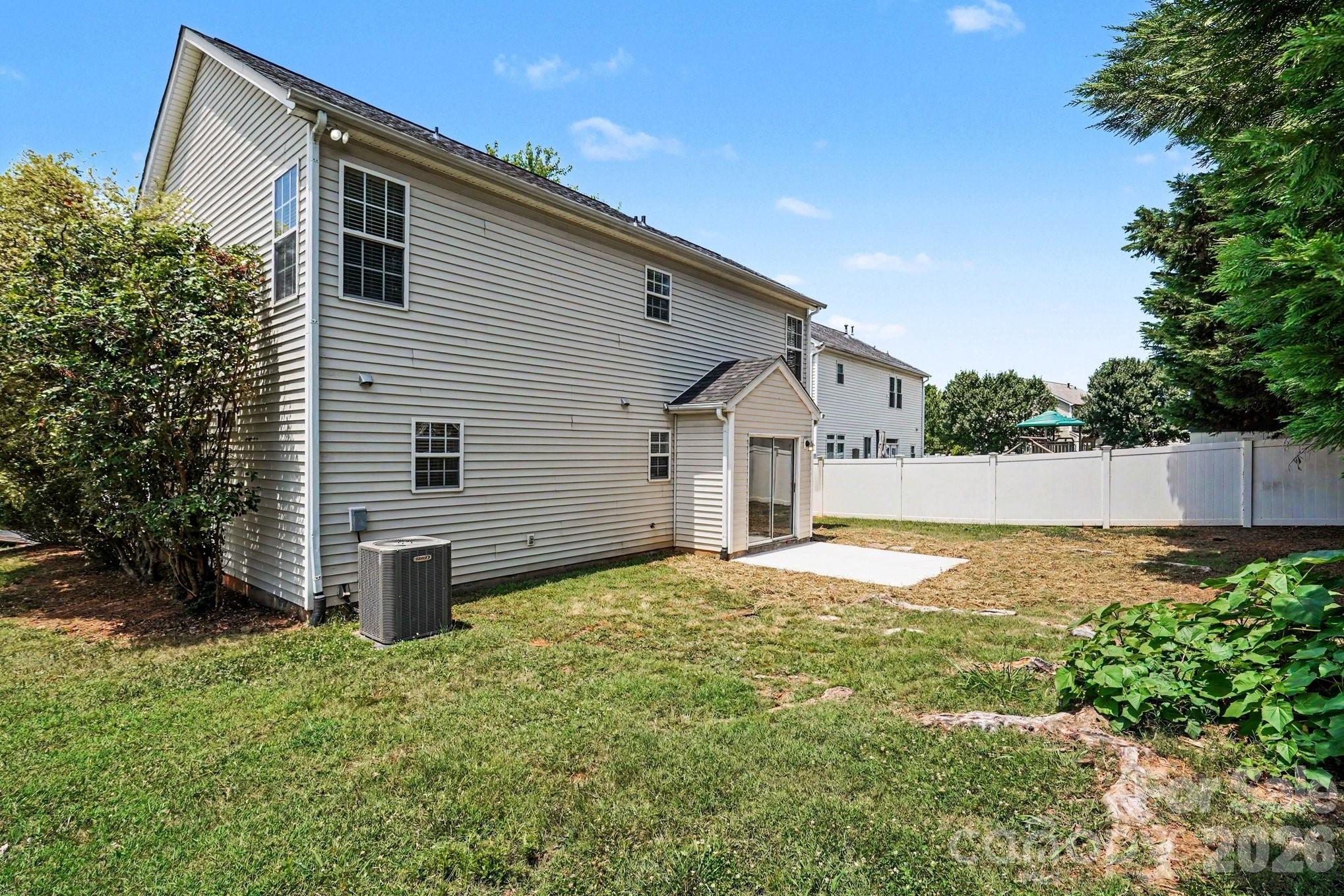 5615 Waverly Lynn Lane — Charlotte