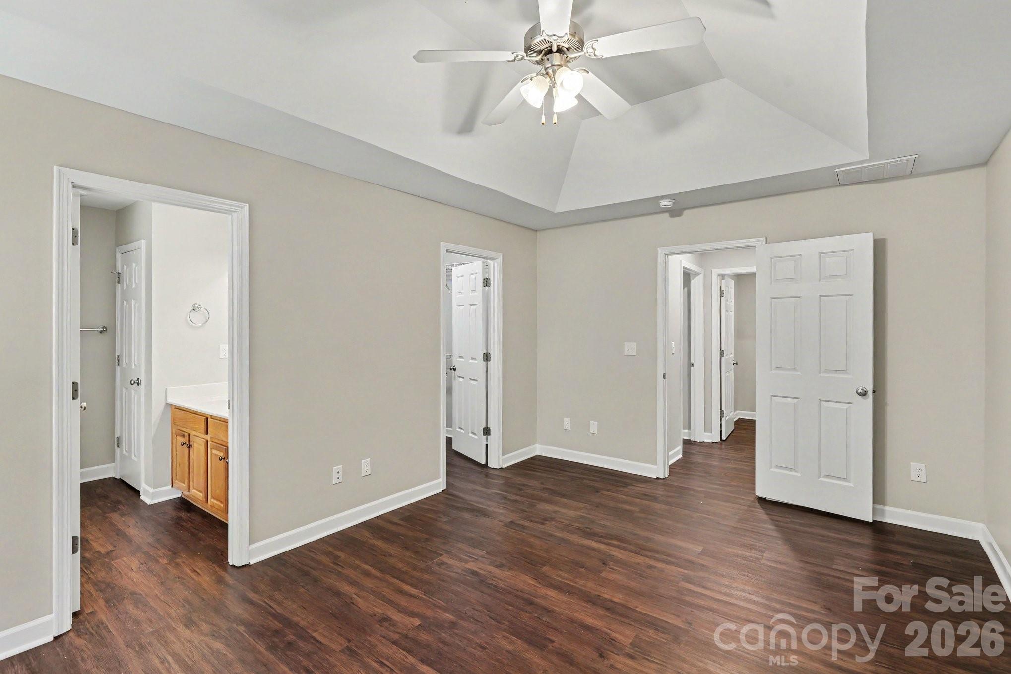 8539 Suttonview Drive — Charlotte