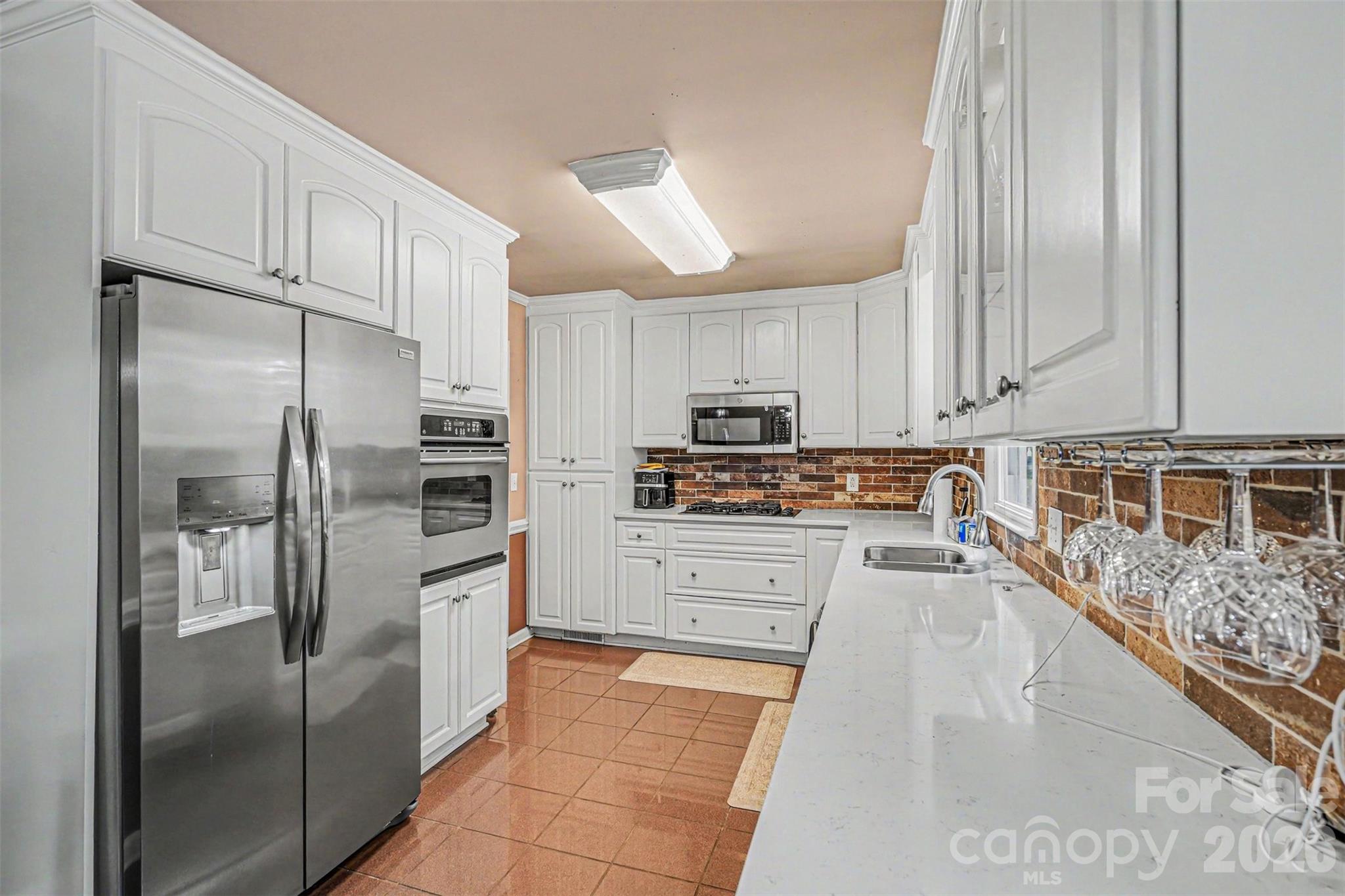 7944 Pawtuckett Road — Charlotte