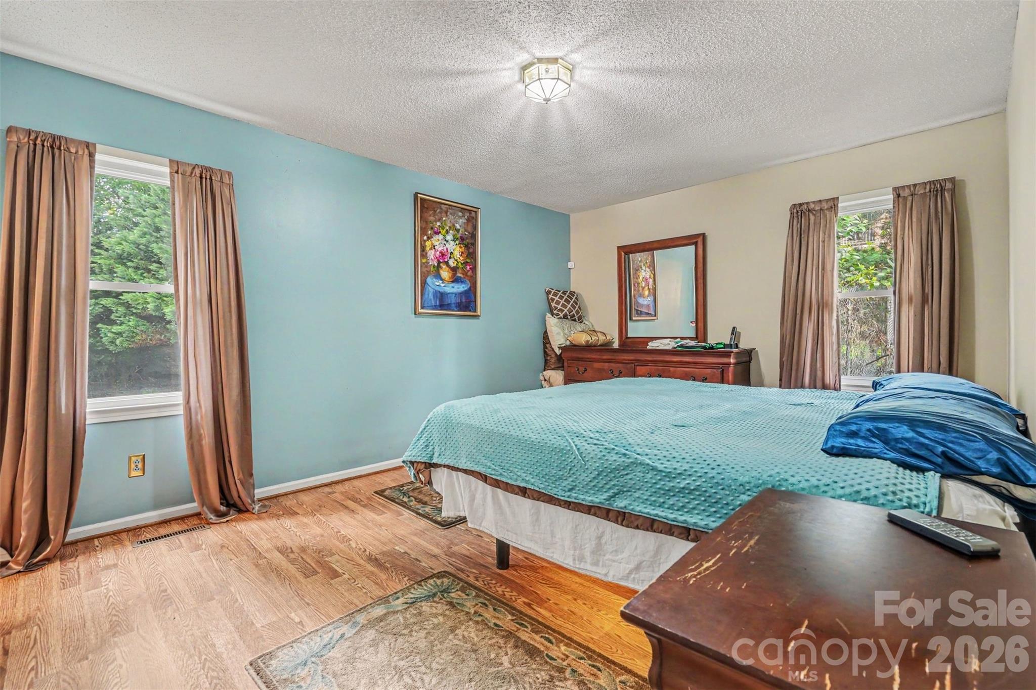 7944 Pawtuckett Road — Charlotte