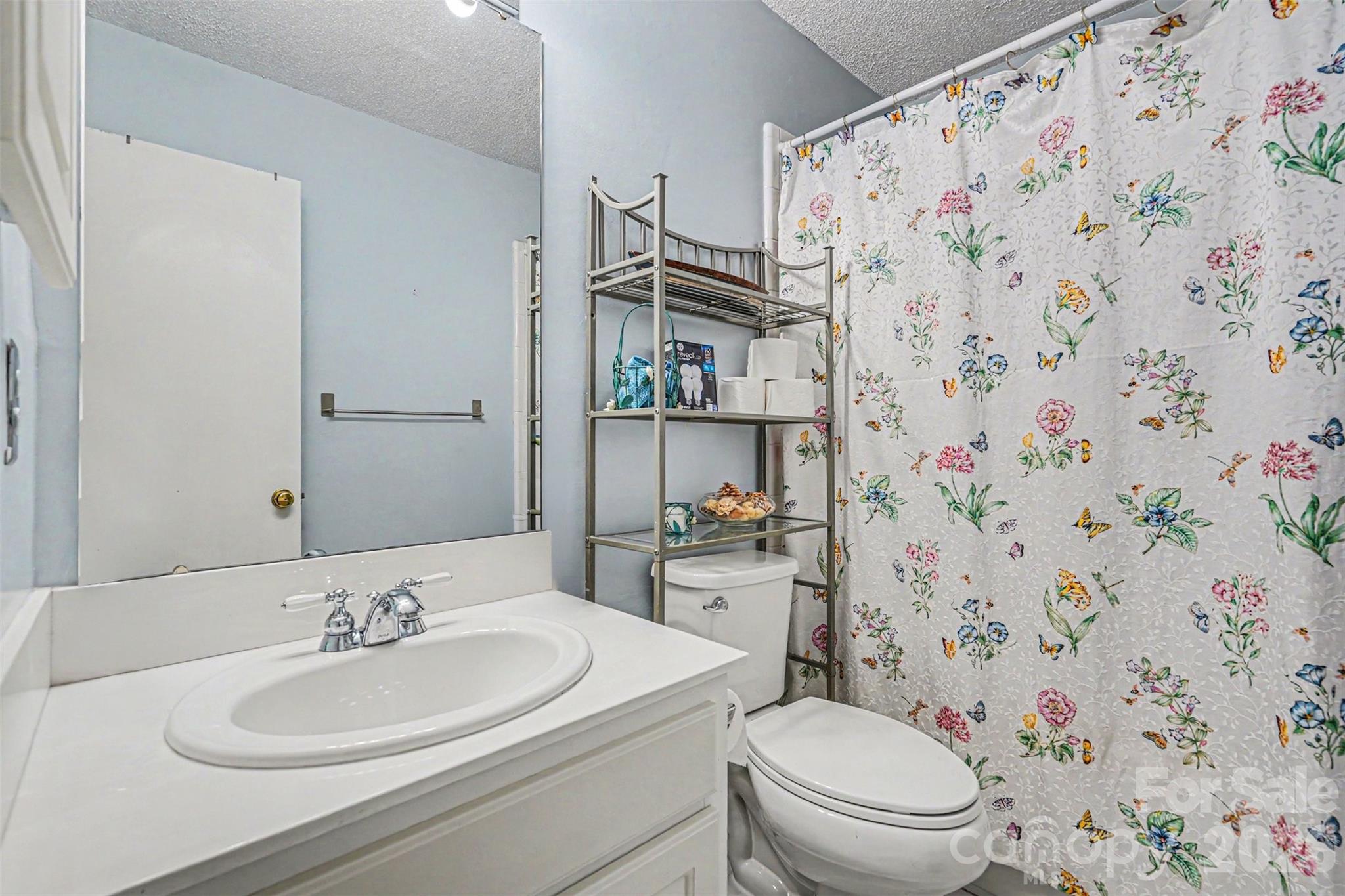 7944 Pawtuckett Road — Charlotte