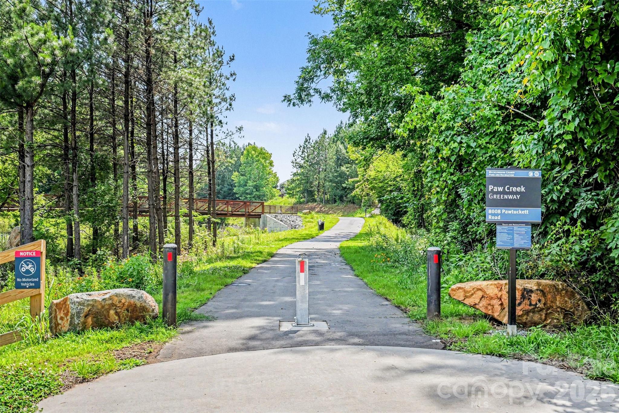 7944 Pawtuckett Road — Charlotte