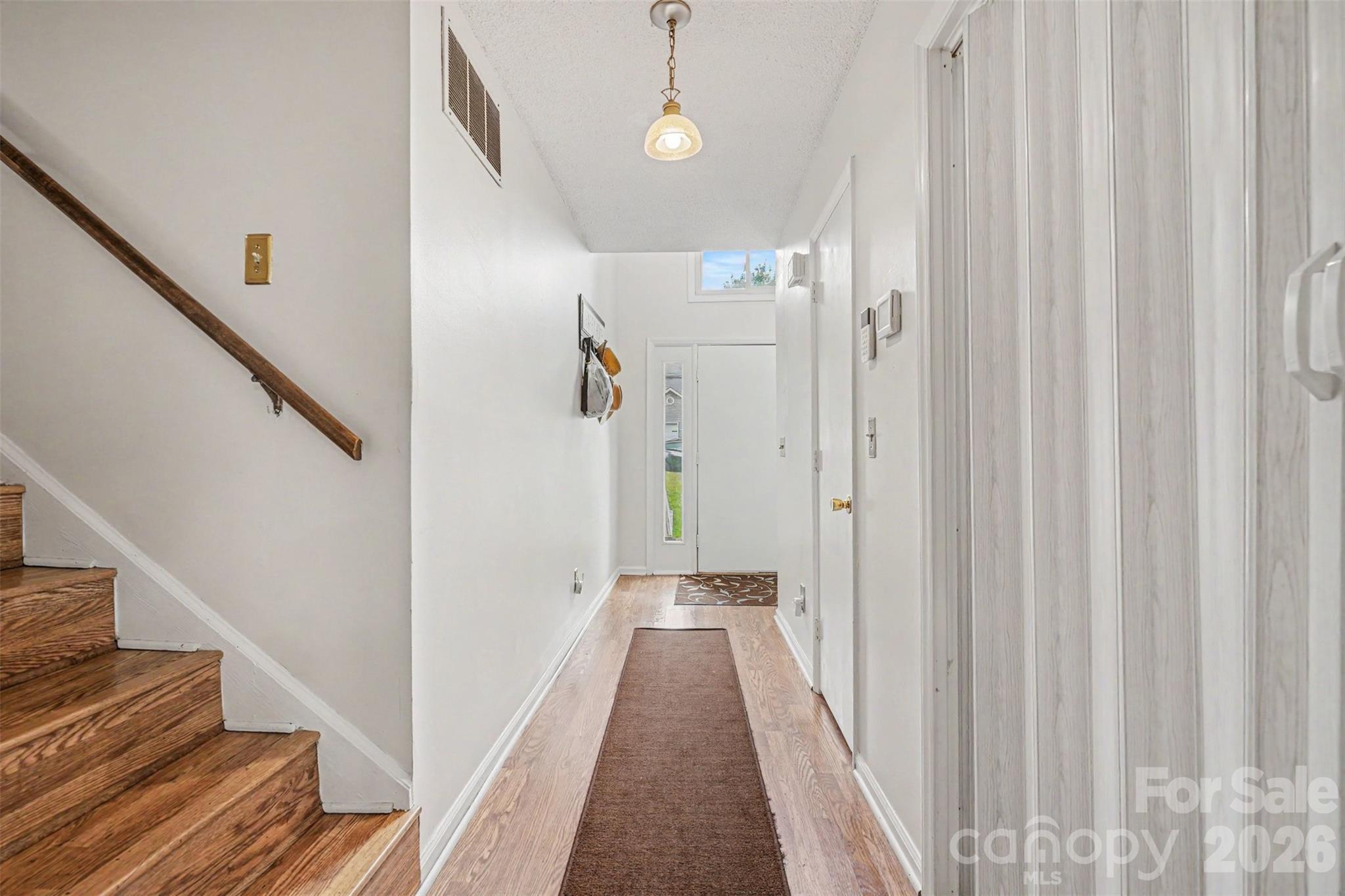 7944 Pawtuckett Road — Charlotte