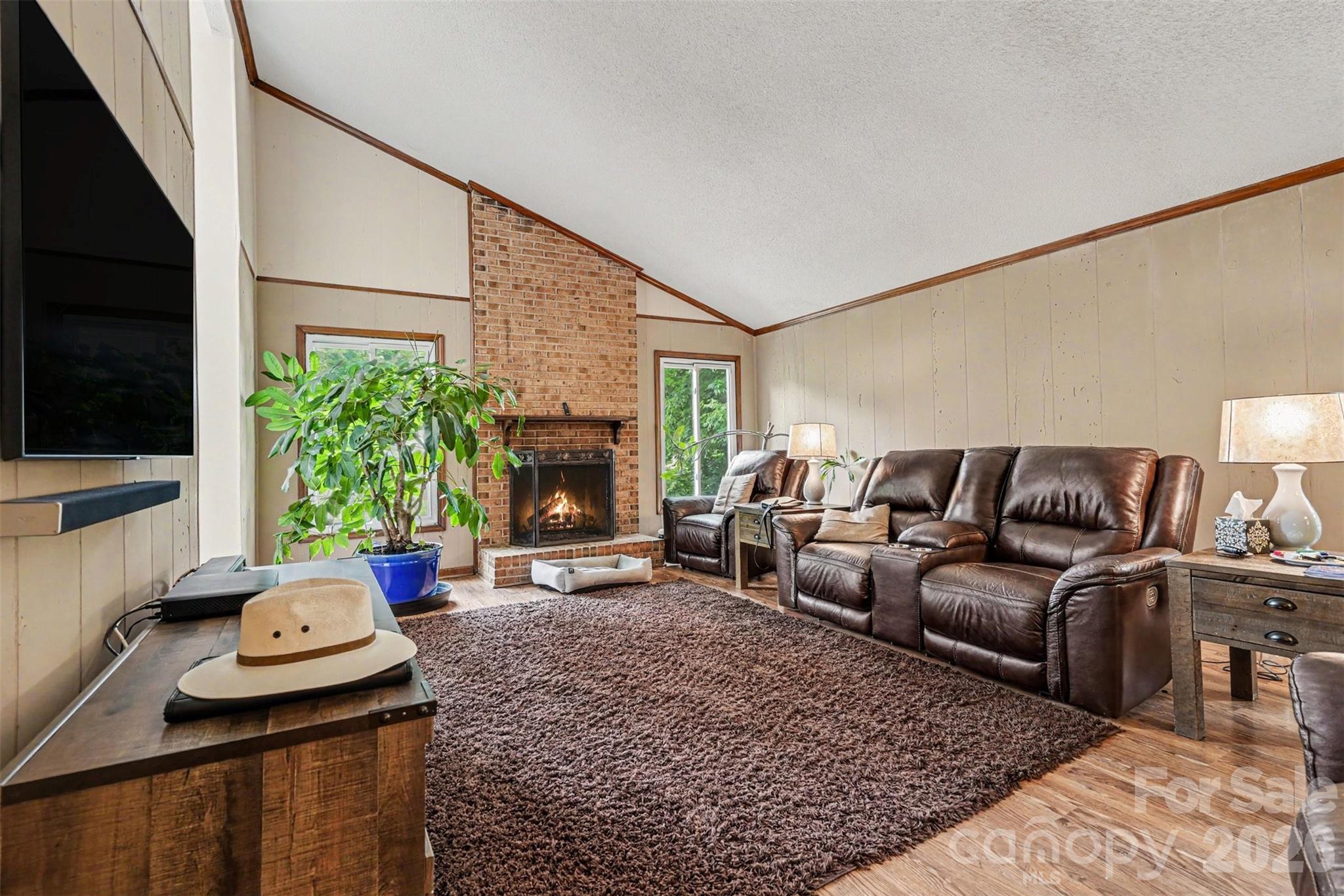 7944 Pawtuckett Road — Charlotte