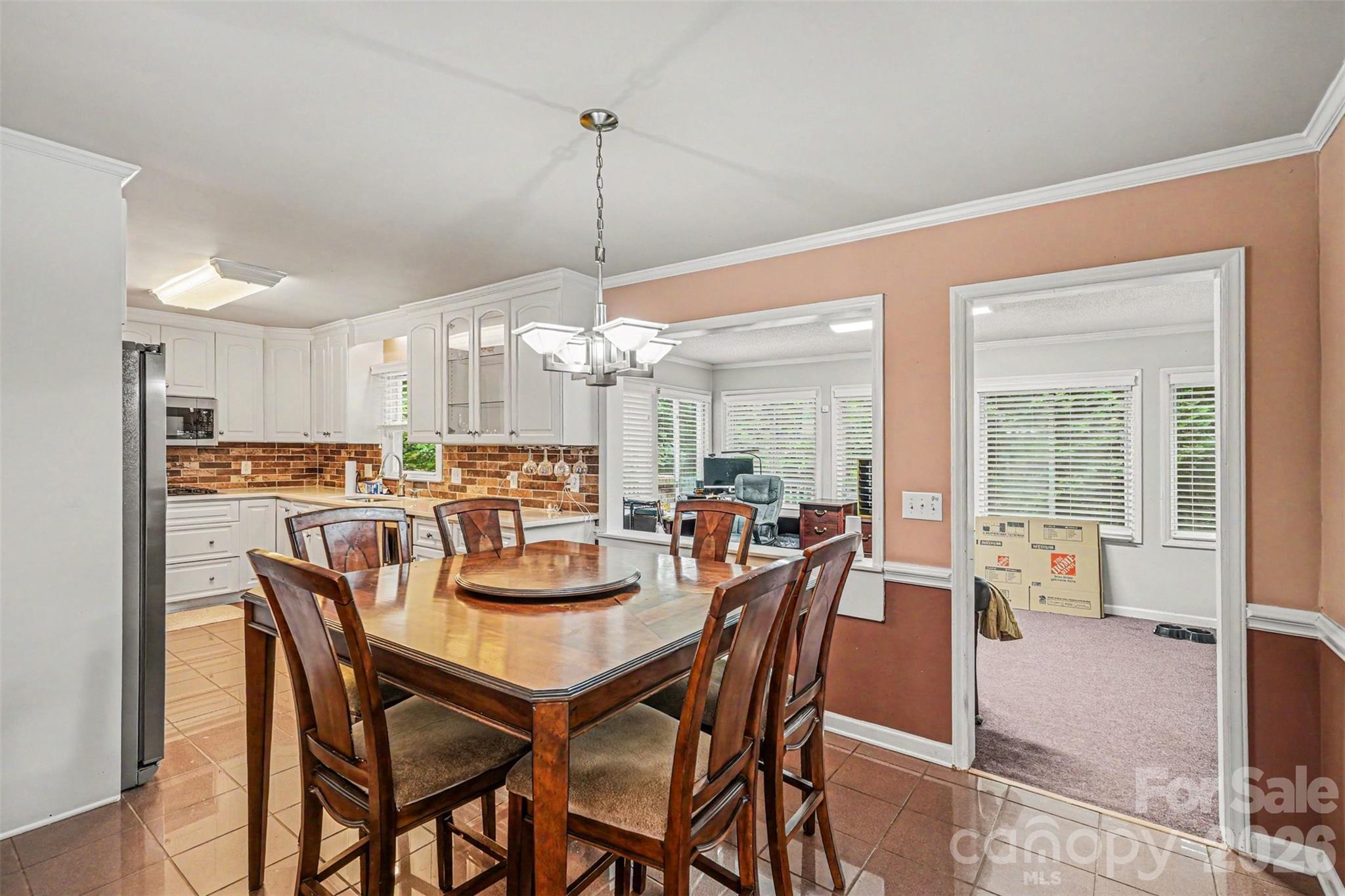 7944 Pawtuckett Road — Charlotte