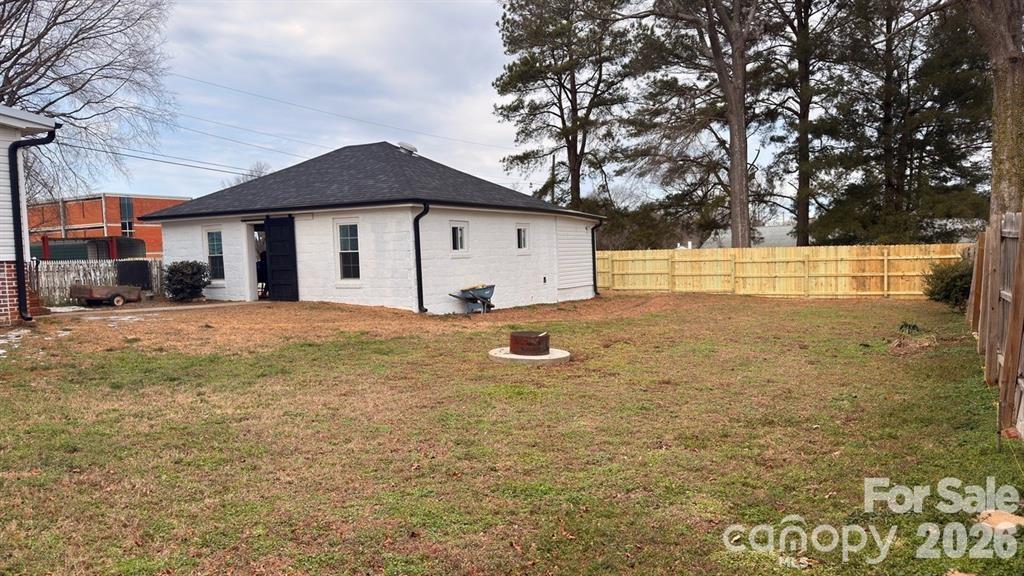 210 W Church Street — Cherryville