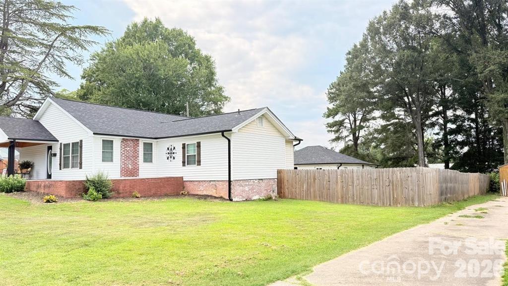210 W Church Street — Cherryville