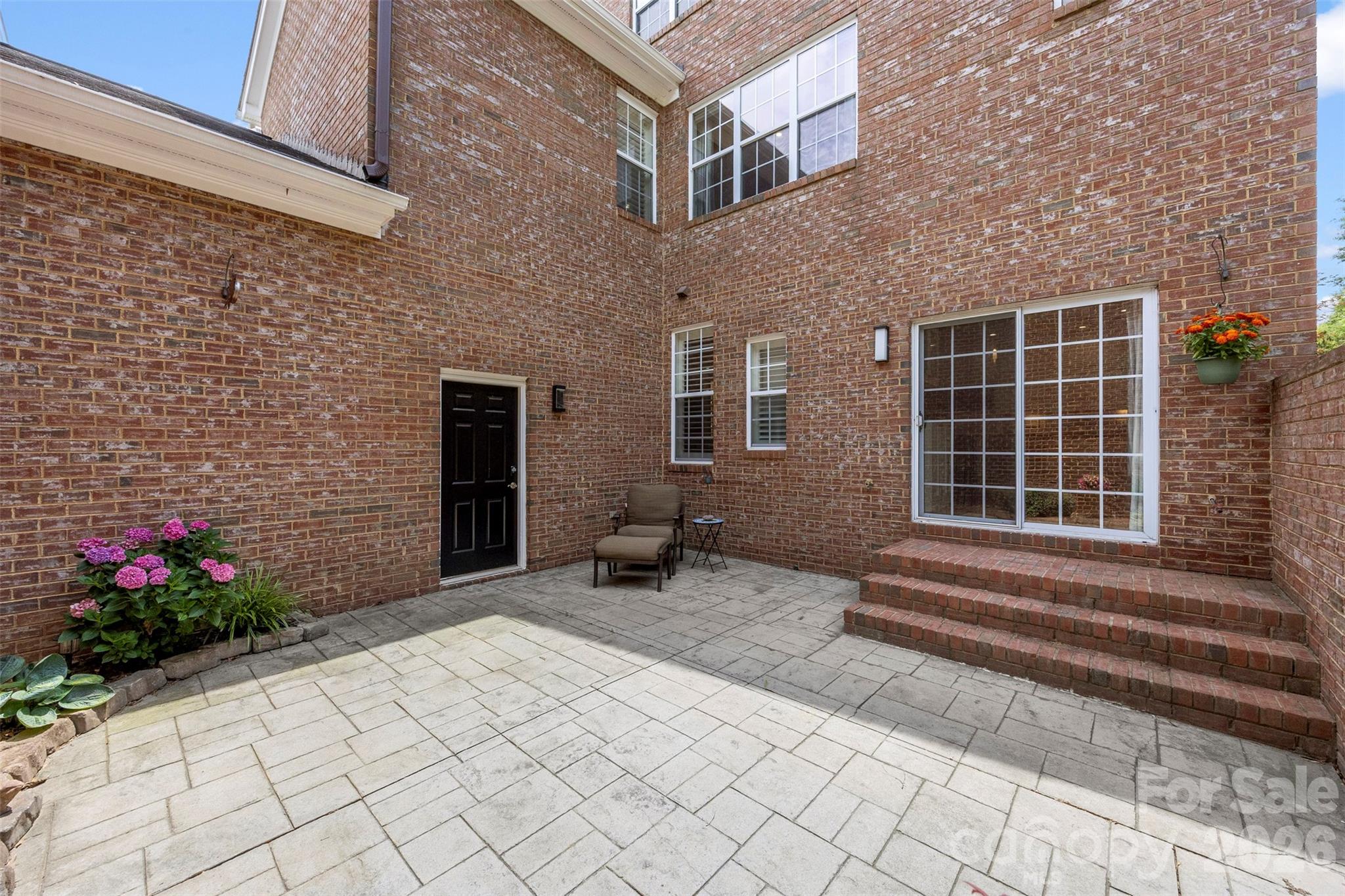 9415 Bonnie Briar Circle — Charlotte