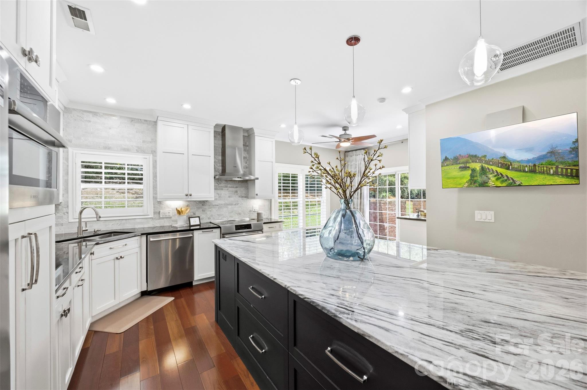 9415 Bonnie Briar Circle — Charlotte