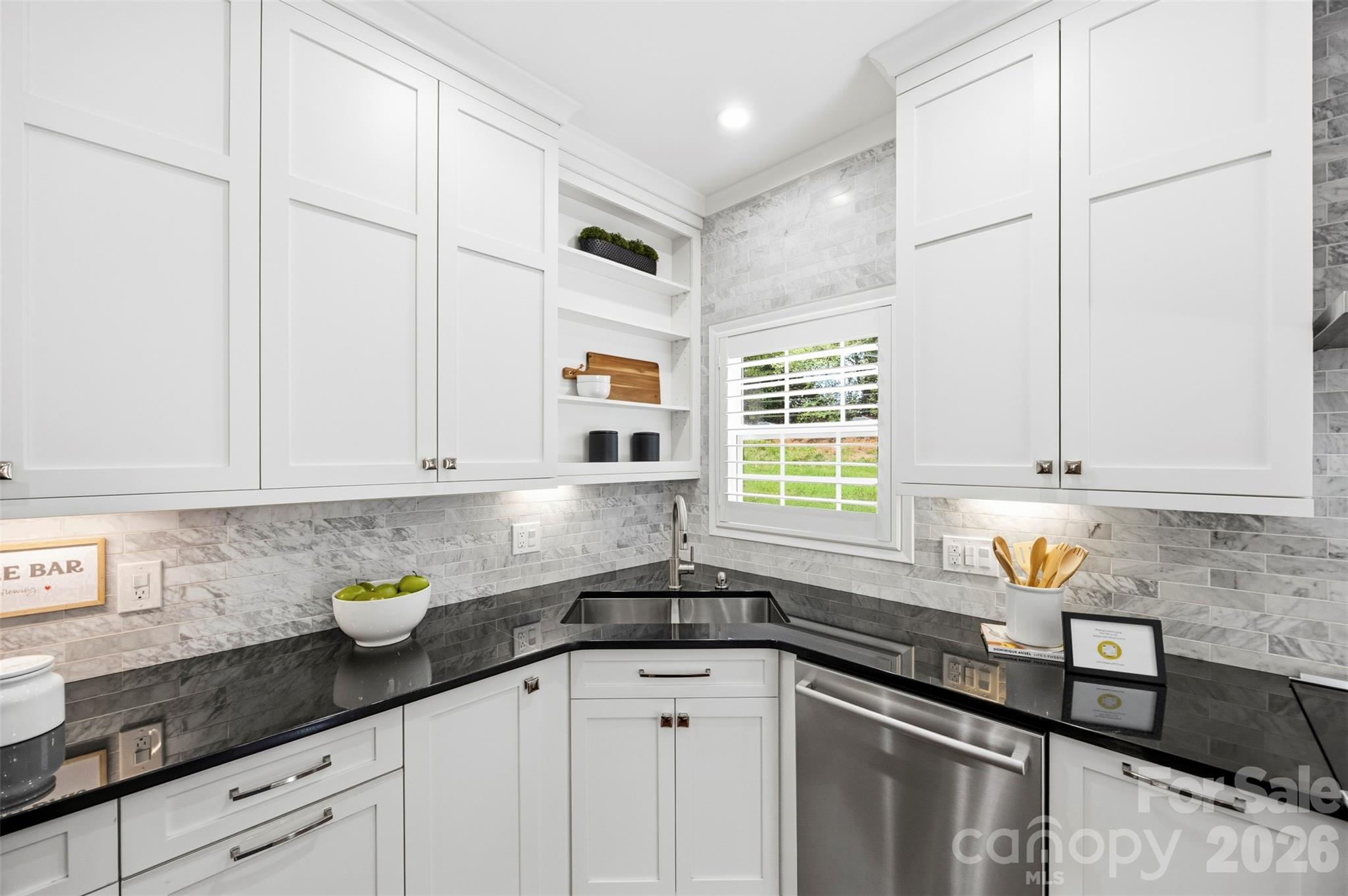 9415 Bonnie Briar Circle — Charlotte