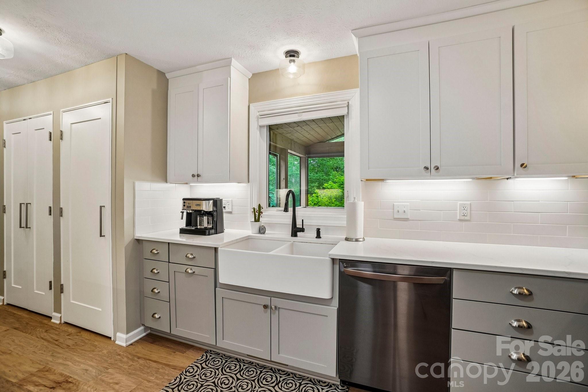 3229 N Bearwallow Road — Hendersonville