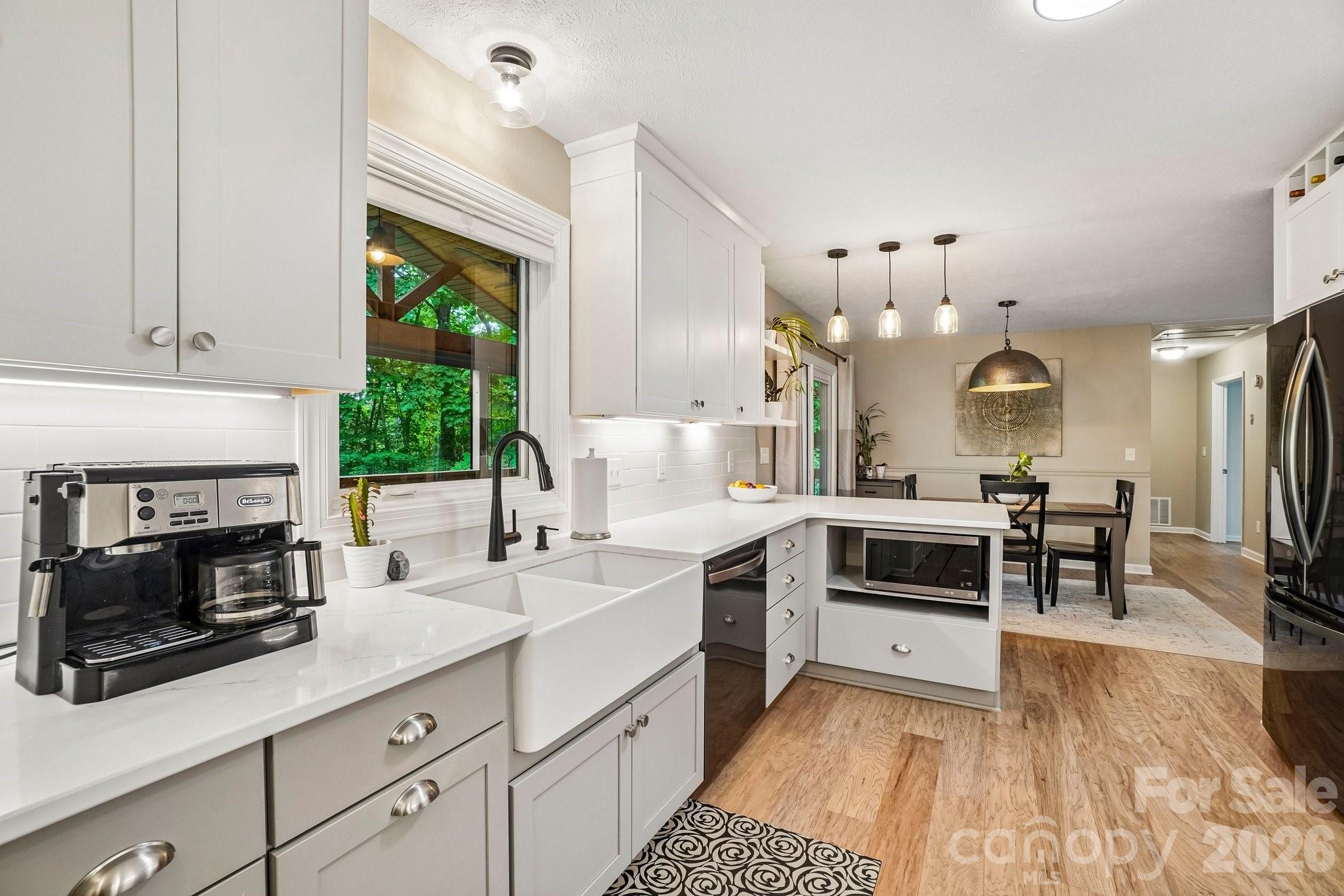 3229 N Bearwallow Road — Hendersonville