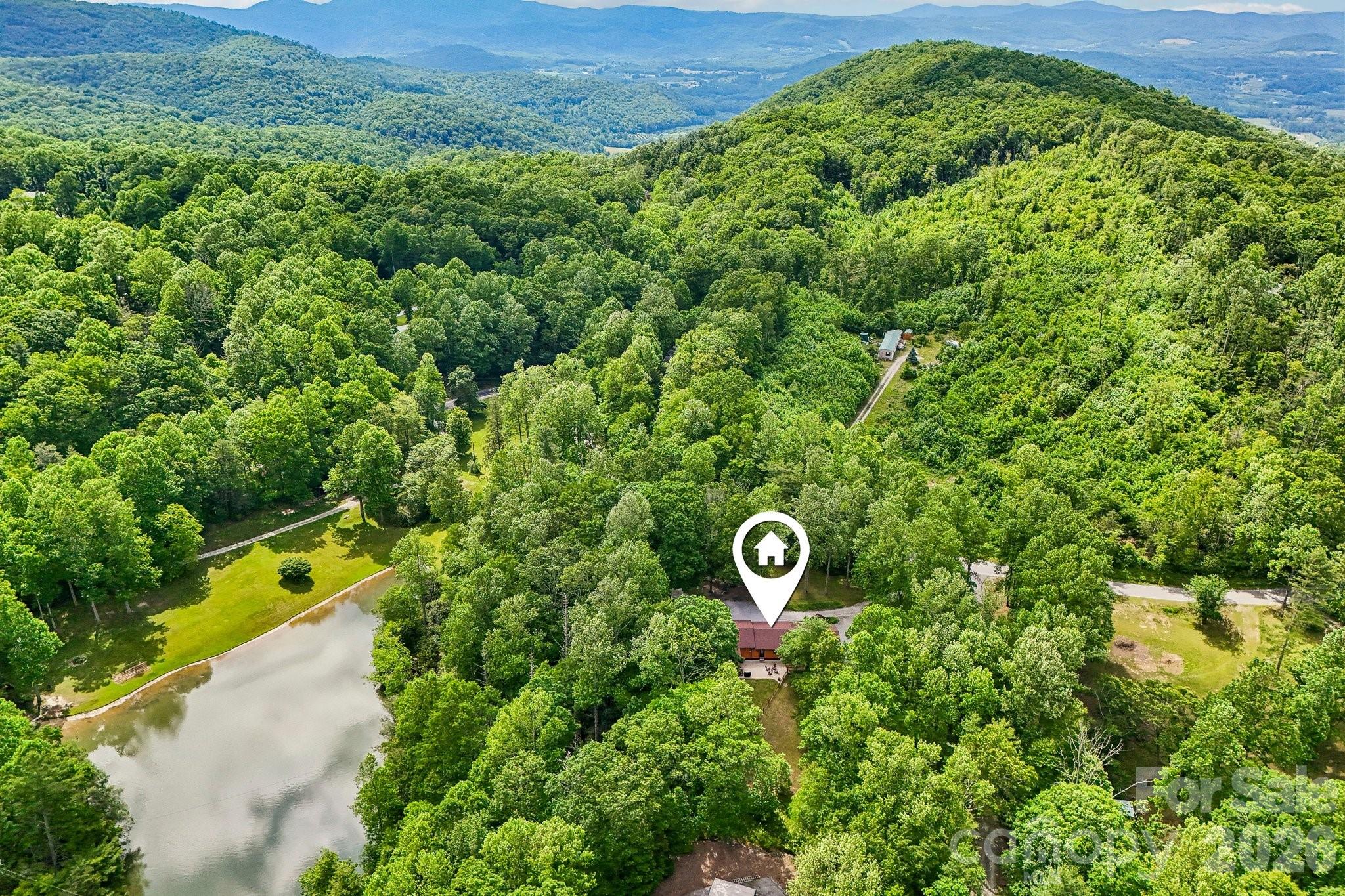 3229 N Bearwallow Road — Hendersonville