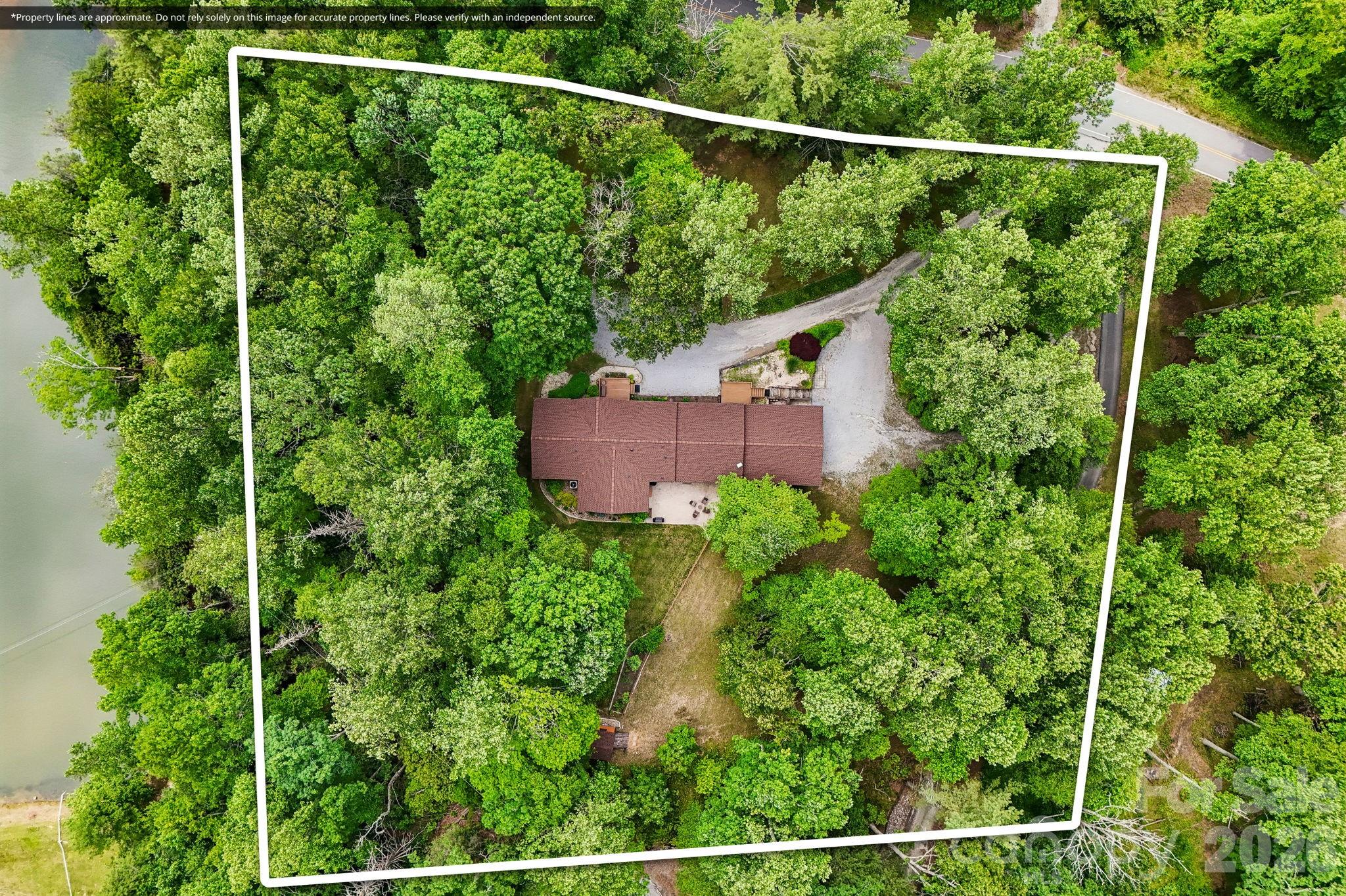 3229 N Bearwallow Road — Hendersonville