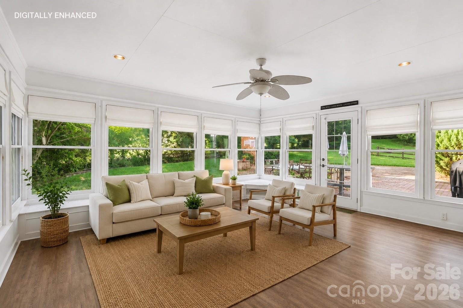 4612 Deanscroft Drive — Charlotte