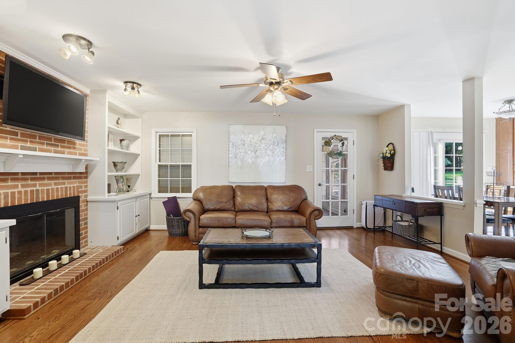 4612 Deanscroft Drive — Charlotte