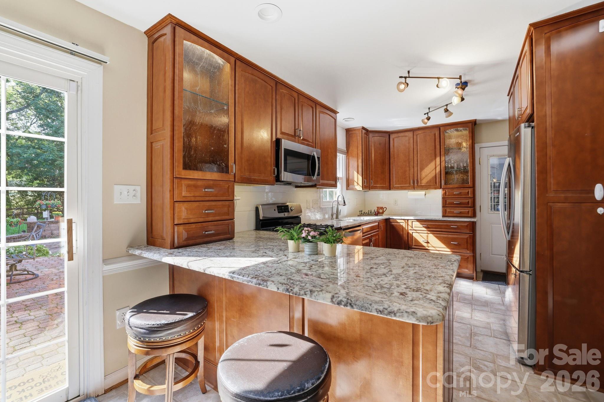 4612 Deanscroft Drive — Charlotte