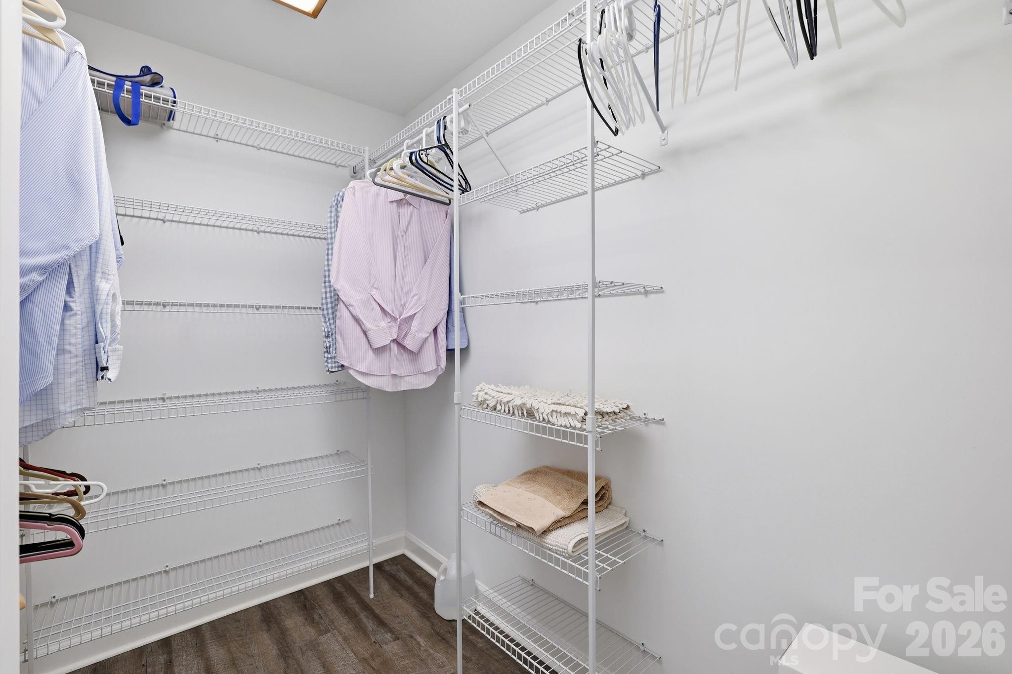 4612 Deanscroft Drive — Charlotte