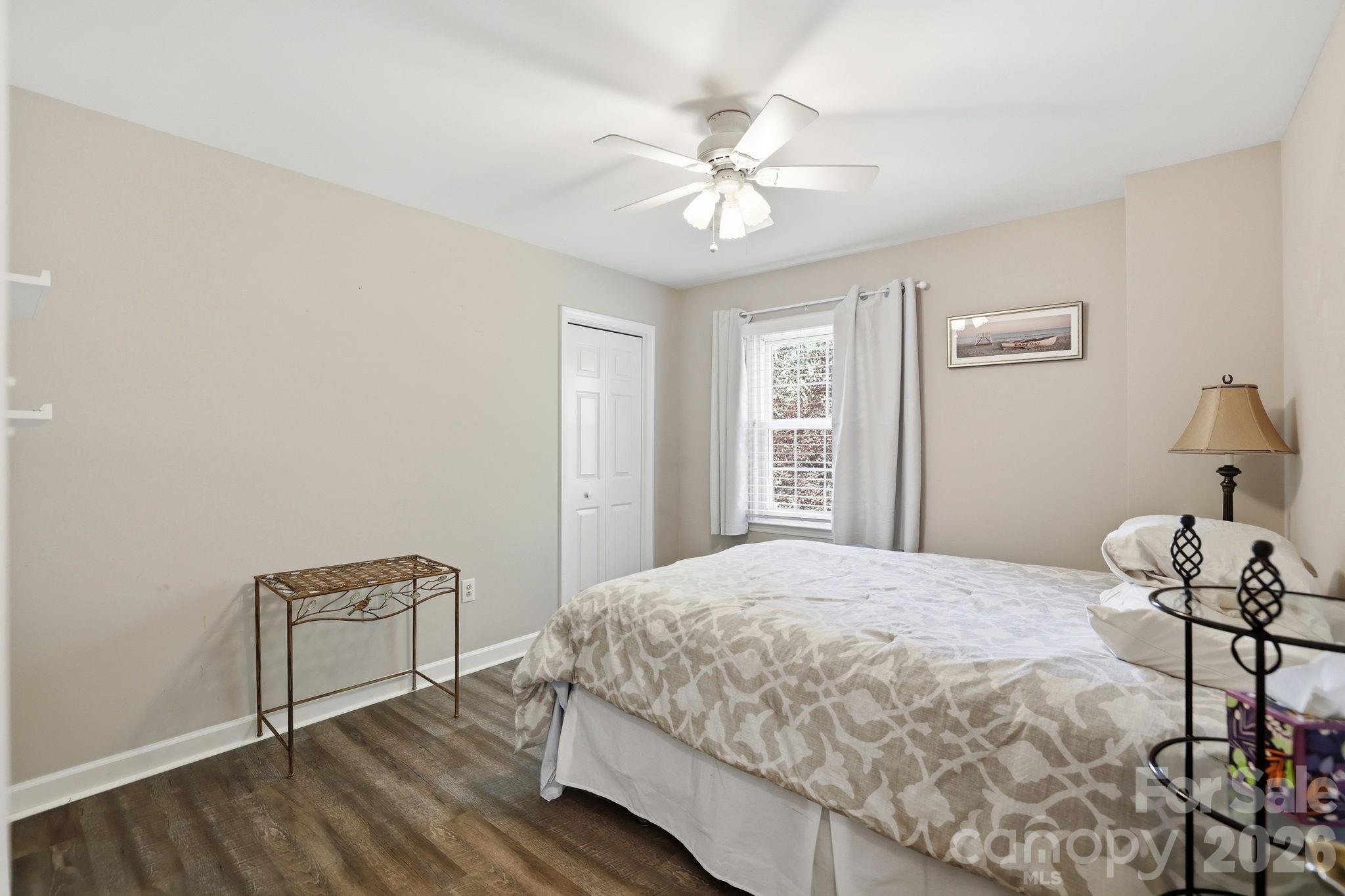 4612 Deanscroft Drive — Charlotte