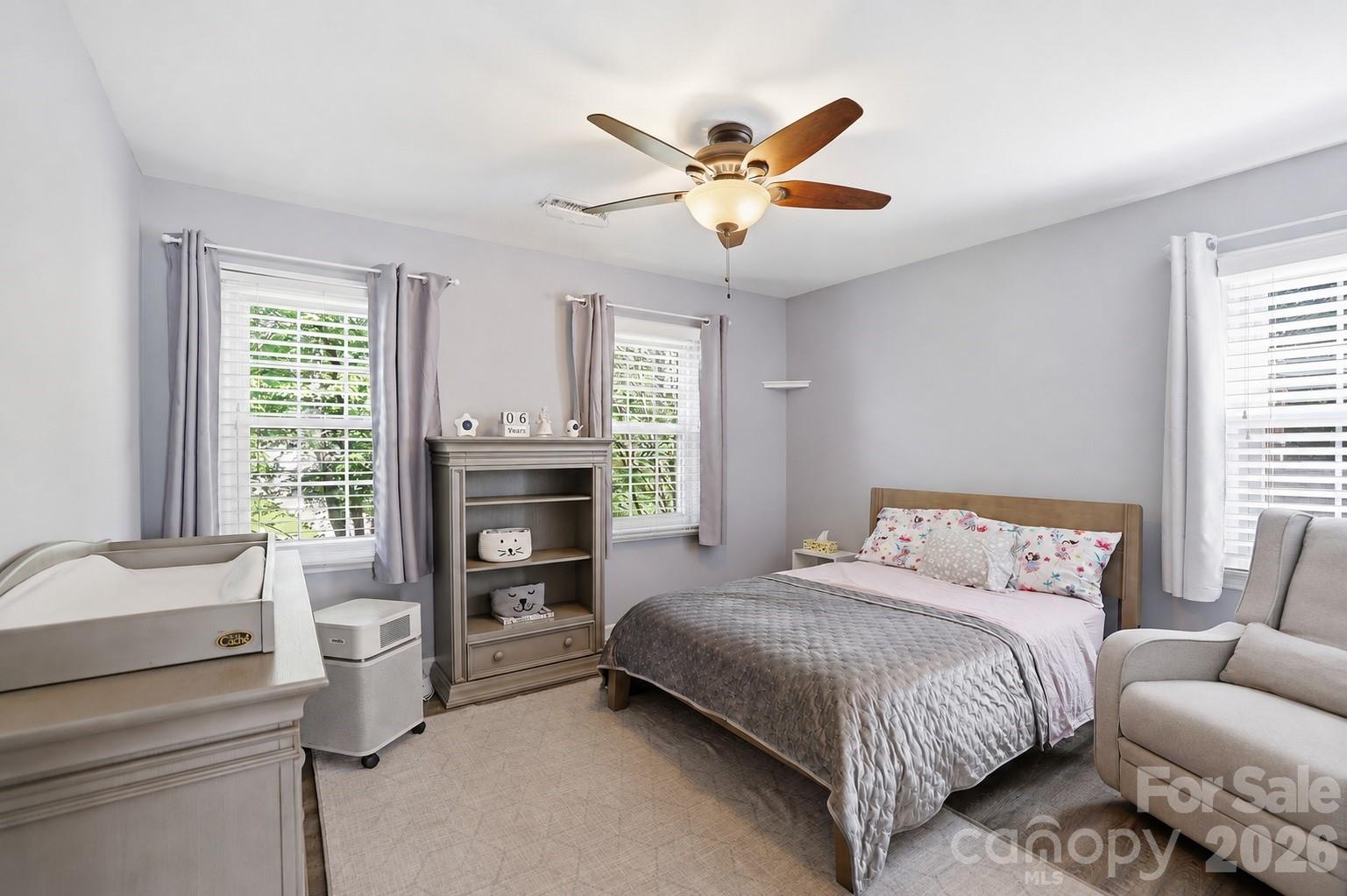 4612 Deanscroft Drive — Charlotte