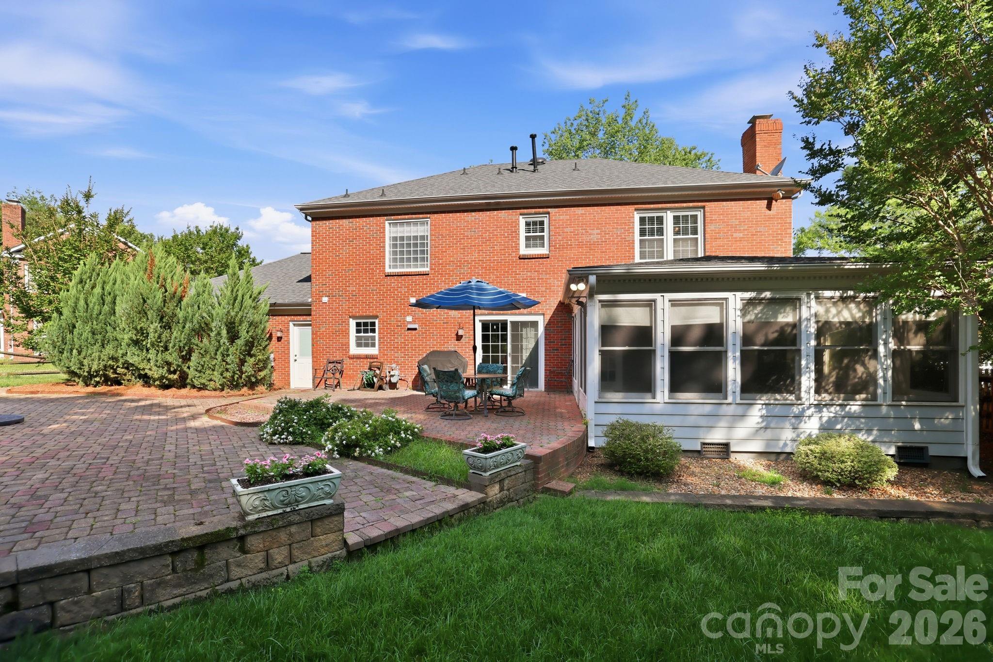 4612 Deanscroft Drive — Charlotte