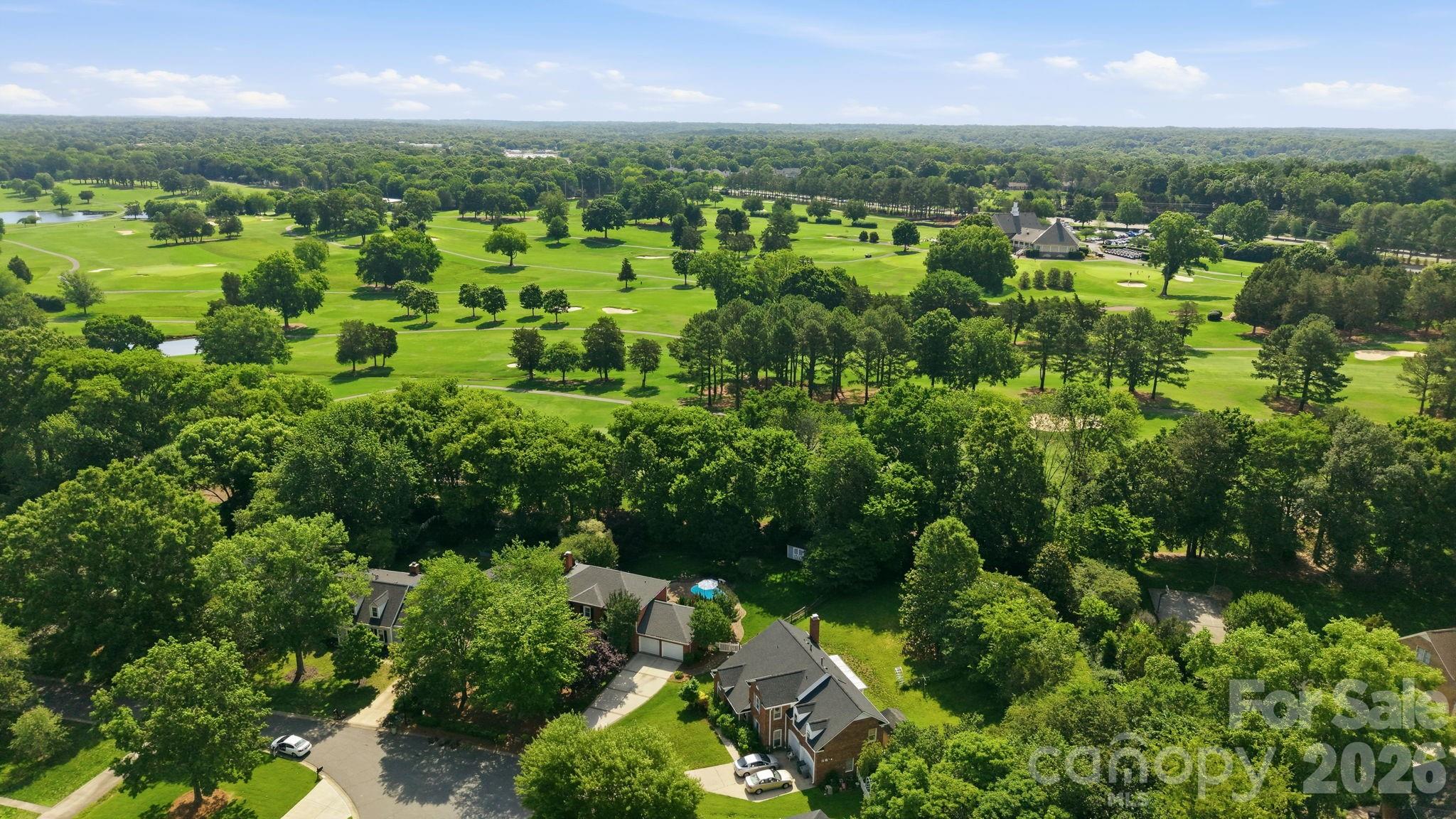 4612 Deanscroft Drive — Charlotte