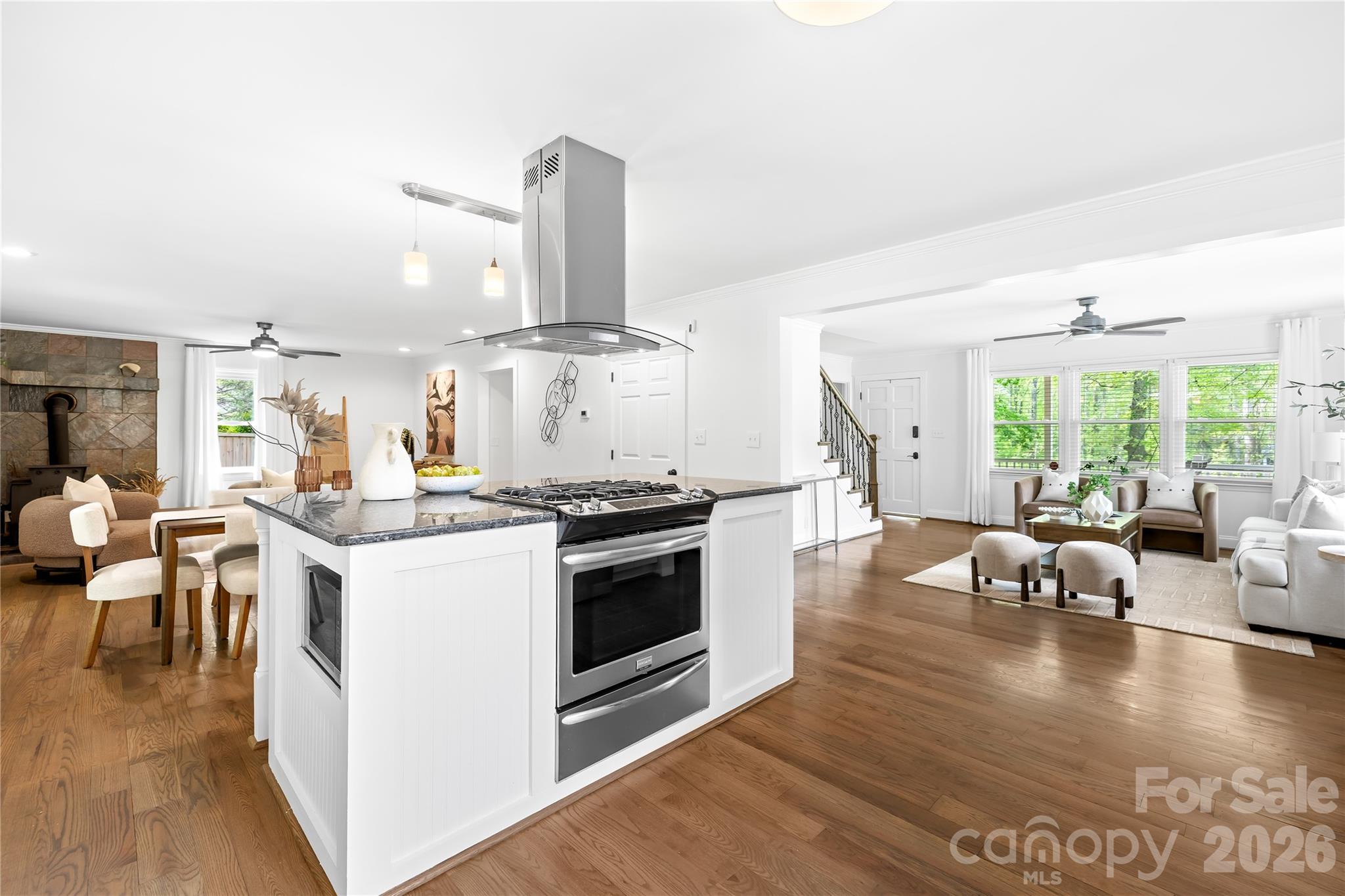 6002 Lake Road — Mint Hill
