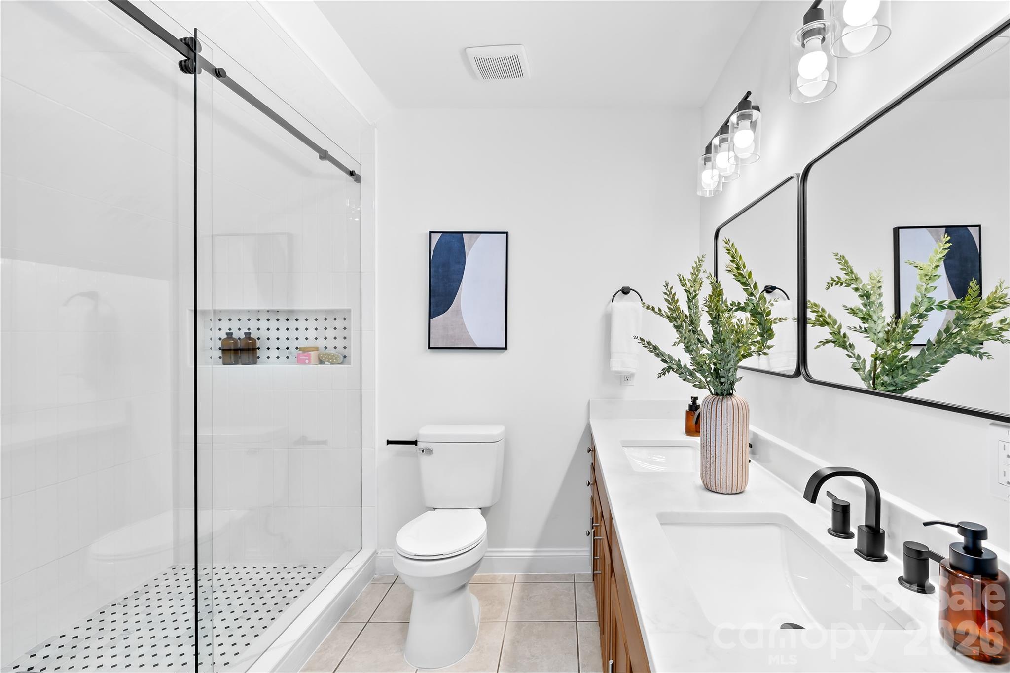 6002 Lake Road — Mint Hill