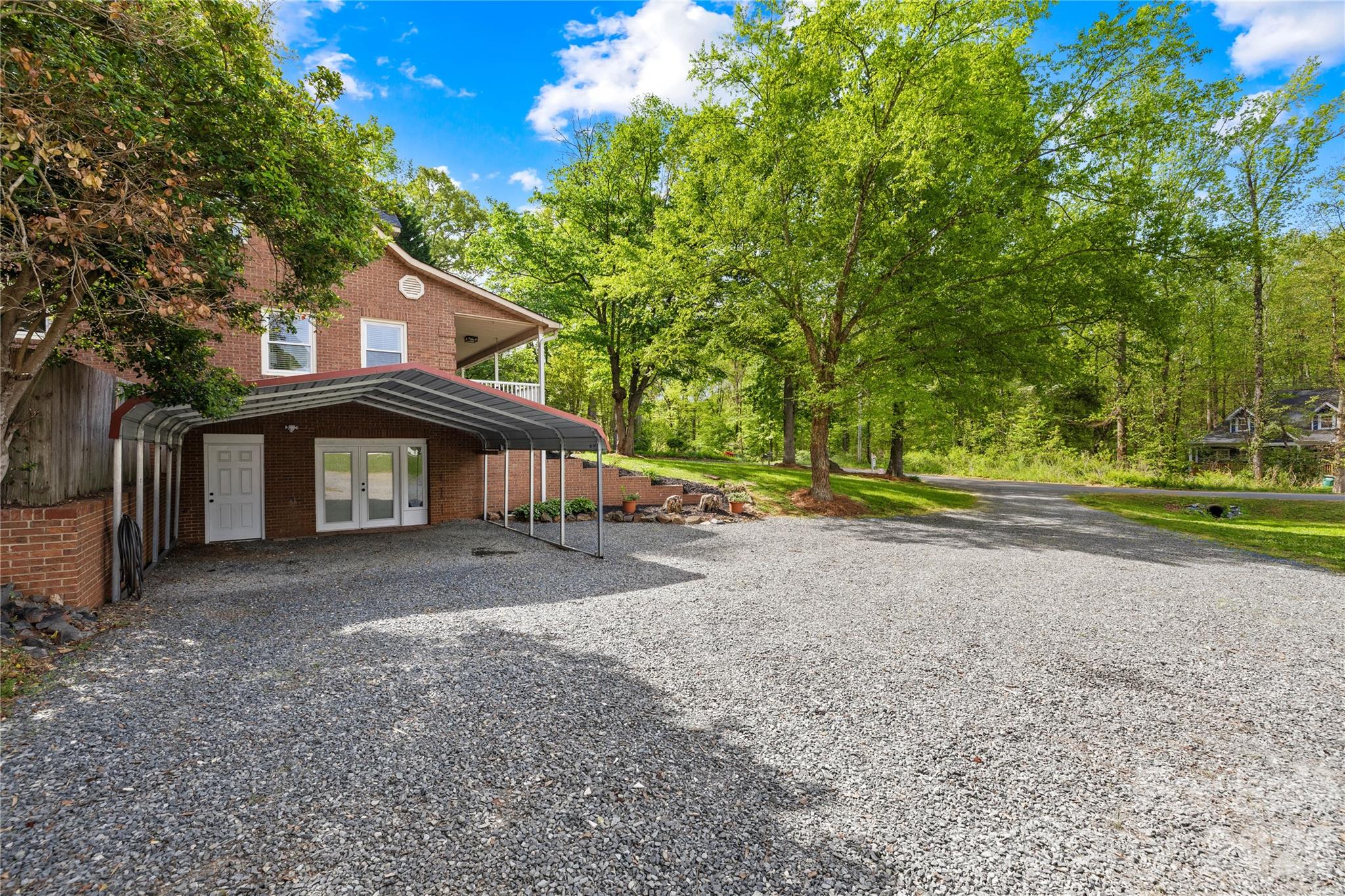 6002 Lake Road — Mint Hill