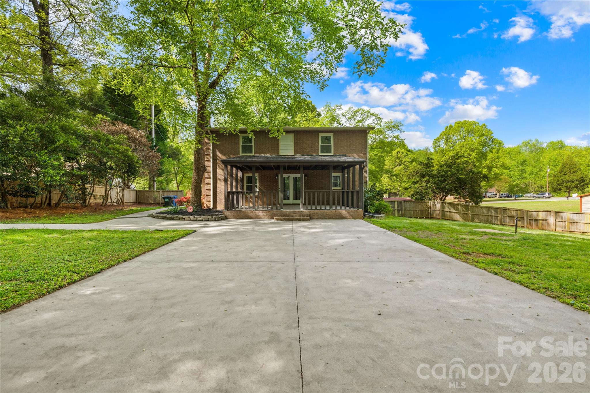 6002 Lake Road — Mint Hill