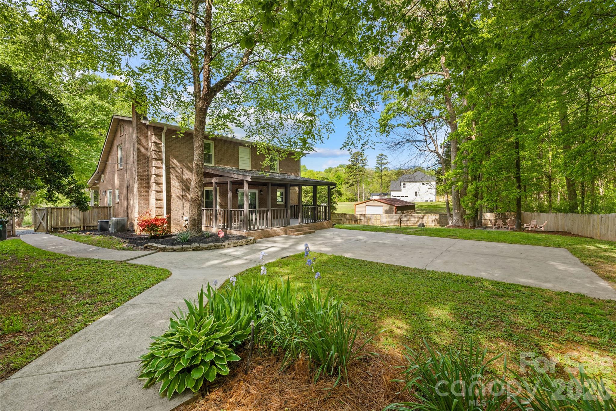 6002 Lake Road — Mint Hill