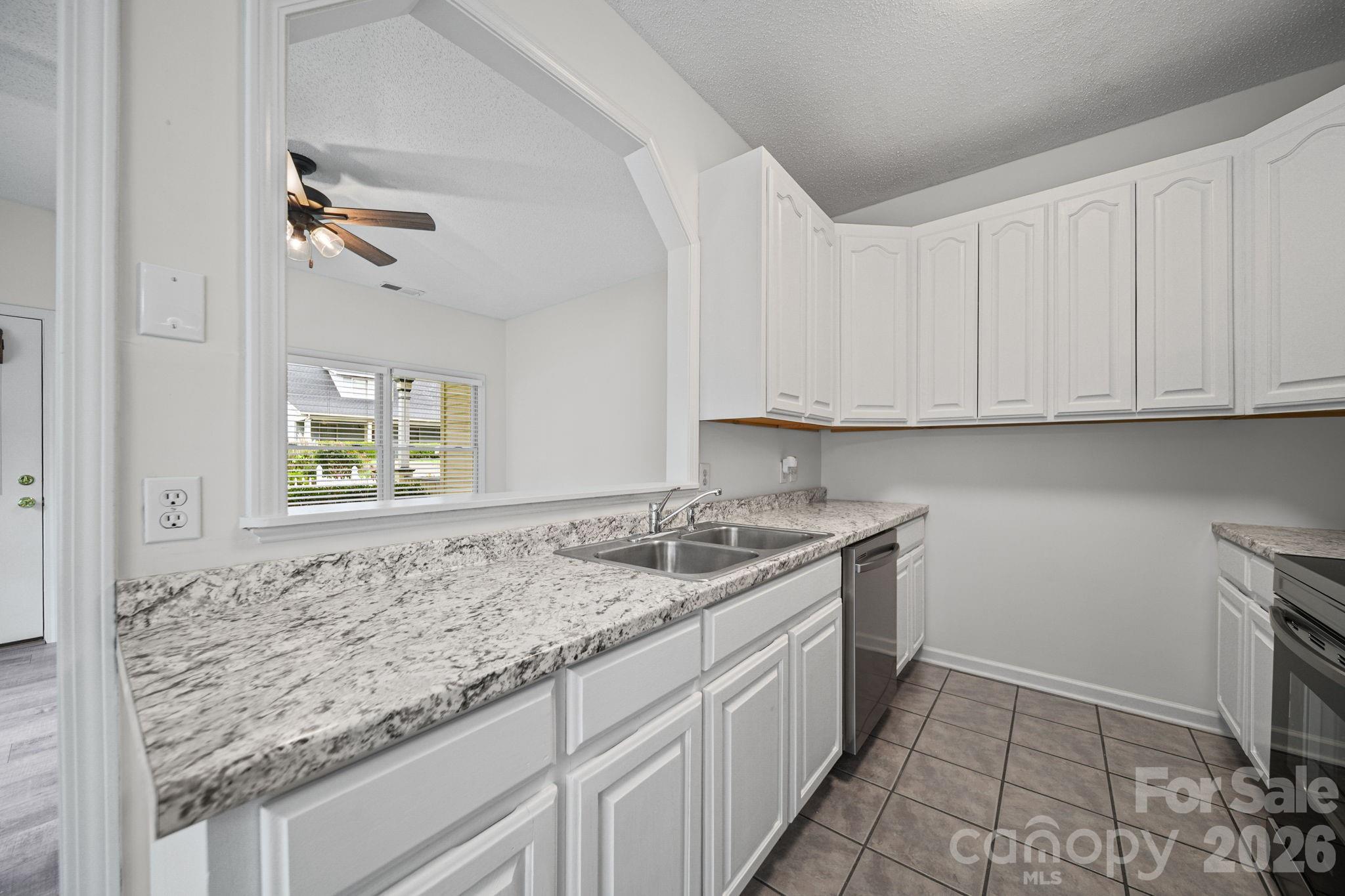 1625 Begonia Way — Rock Hill