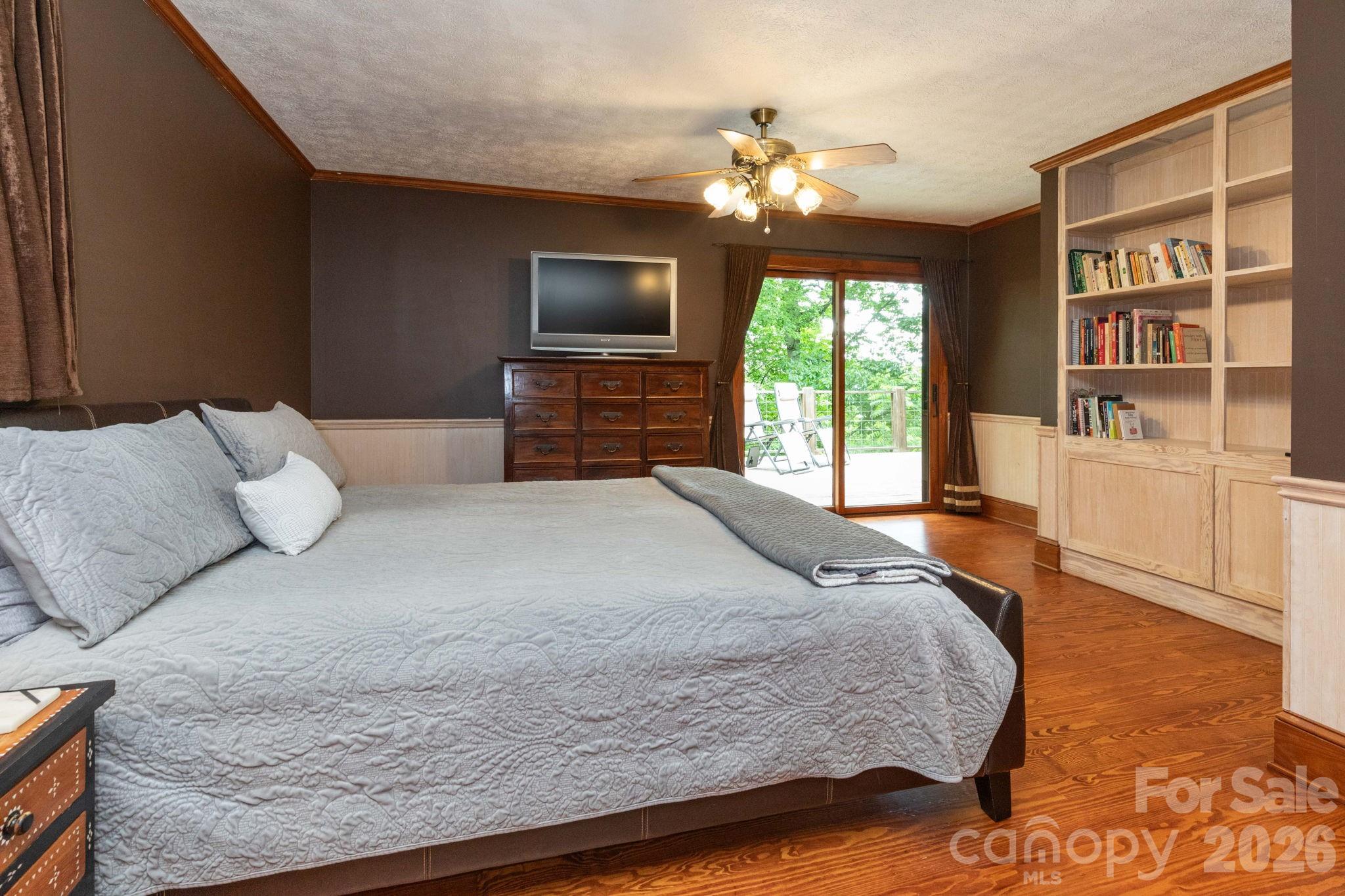 168 Blossom Ridge — Leicester