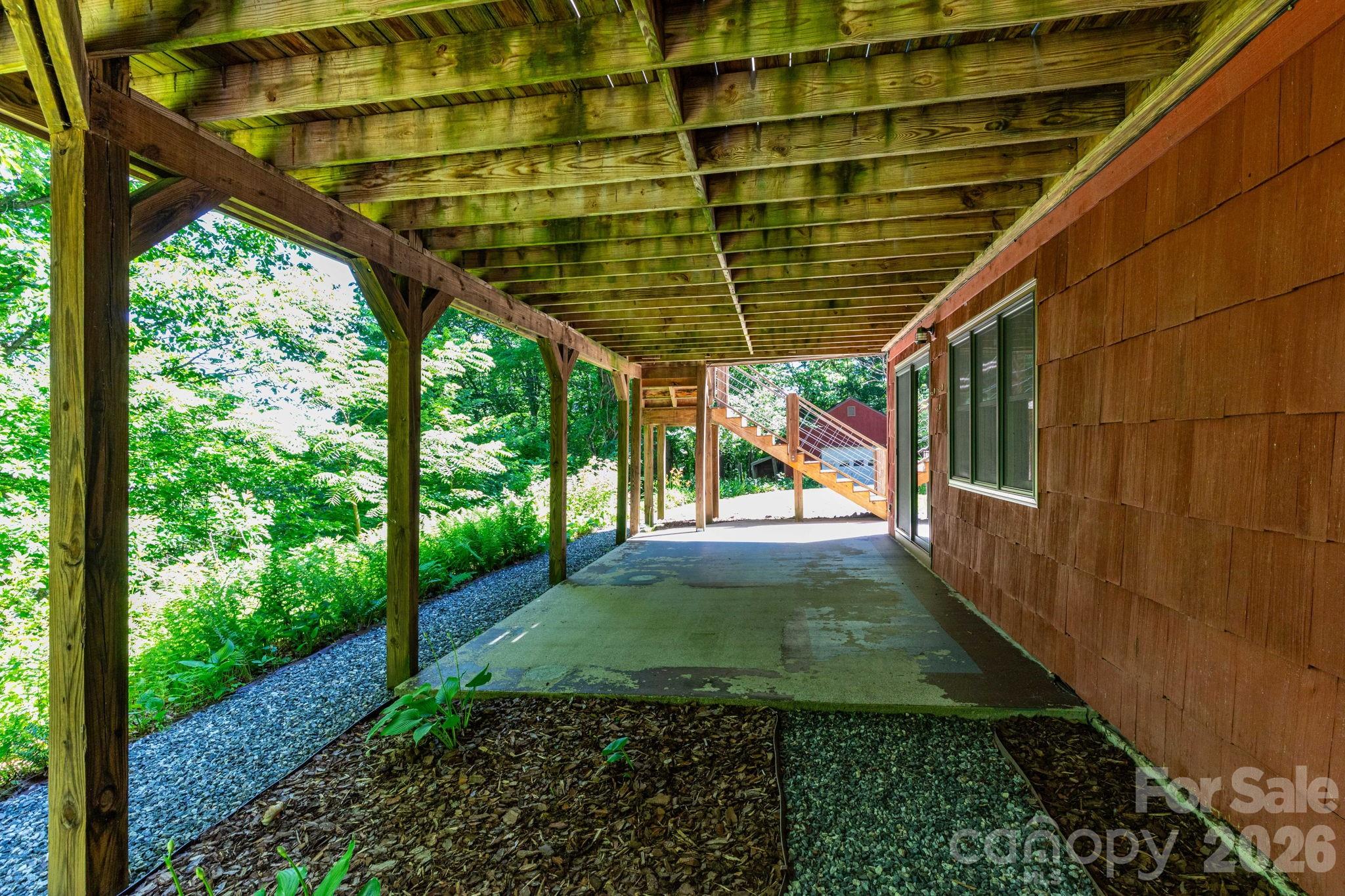 168 Blossom Ridge — Leicester
