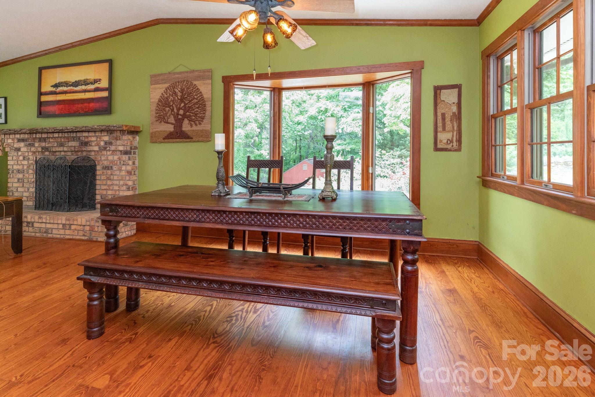 168 Blossom Ridge — Leicester