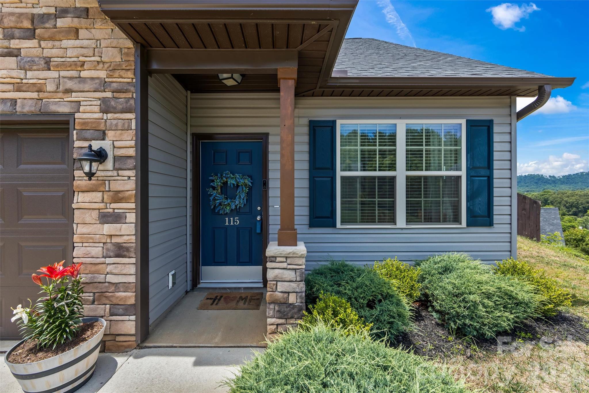 115 Water Leaf Drive — Weaverville