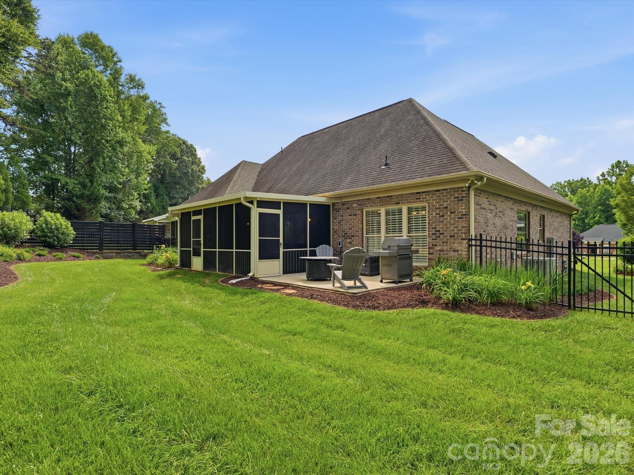 2106 Brookberry Lane — Gastonia