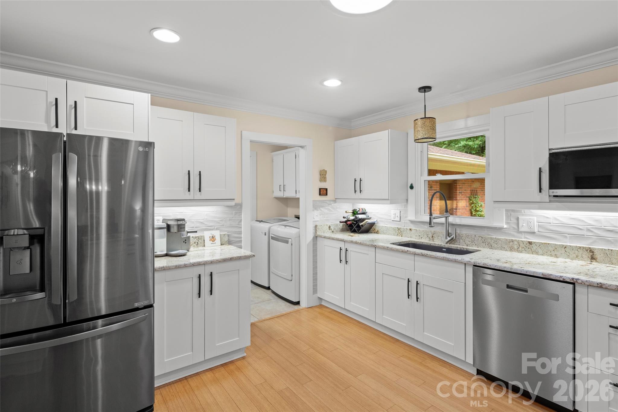 126 Mockingbird Drive — Hendersonville